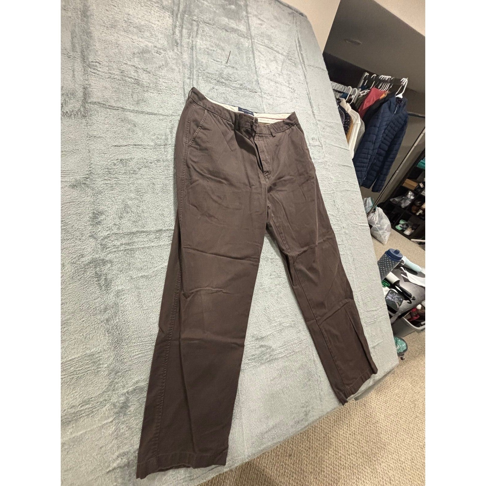 Tommy Hilfiger 36/32 Brown Chino Pants Mens Straight Fit Casual Preppy
