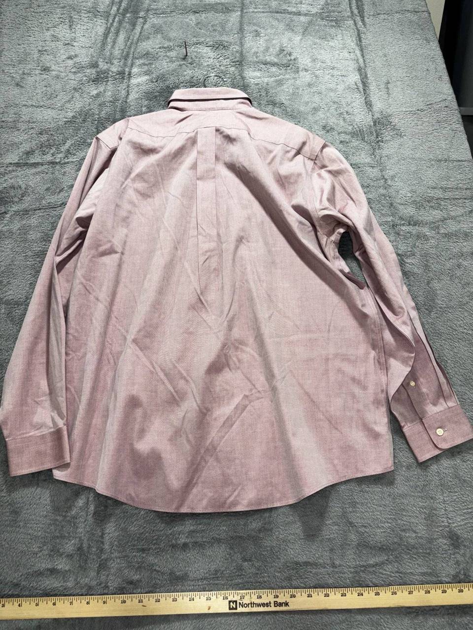 L.L.Bean Men's Mauve Dress Shirt 16 1/2-35, photo 6 of 8