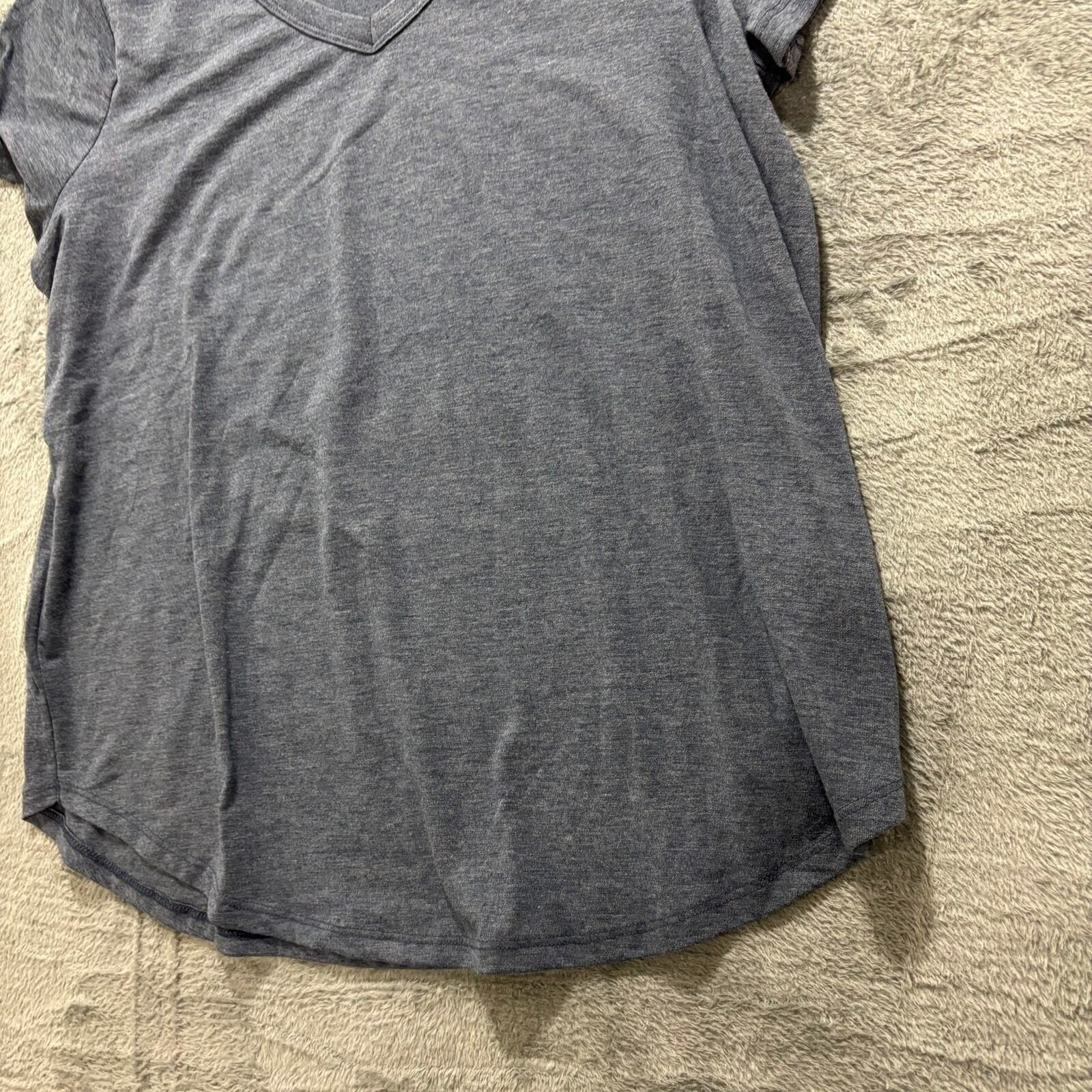 SO Womens XXL Blue V-Neck T-Shirt Casual Athleisure Short Sleeve Tee