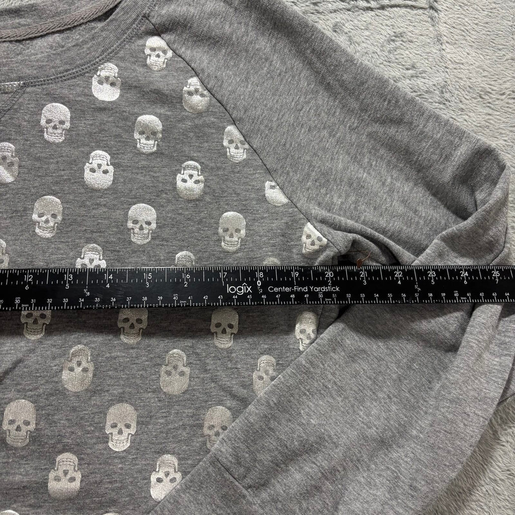 No Boundaries Womens XXL Gray Skull Print Sweatshirt Vintage Goth Pullover