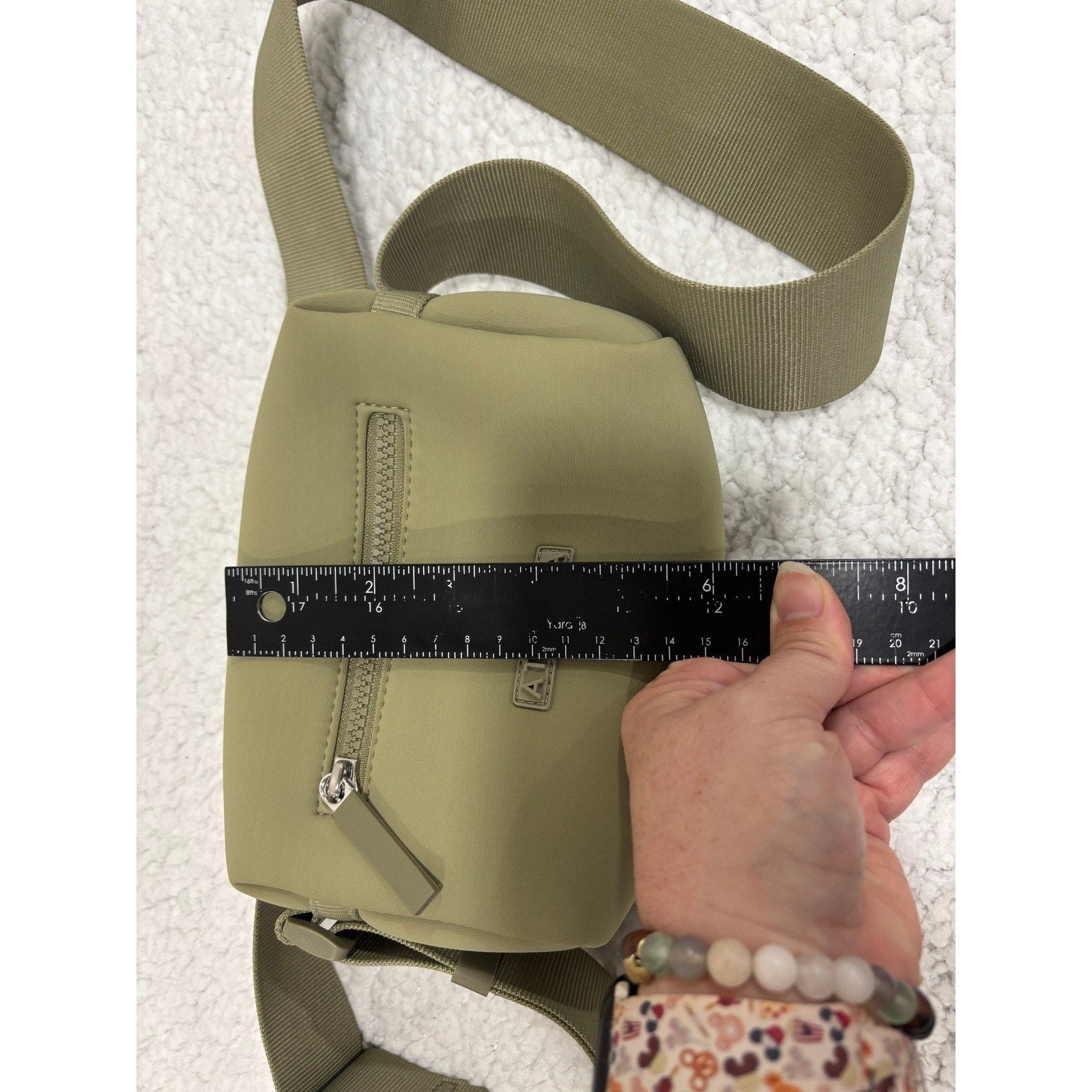 Athleta Olive Green Neoprene Crossbody Belt Bag Sling Fanny Pack Adjustable Hike
