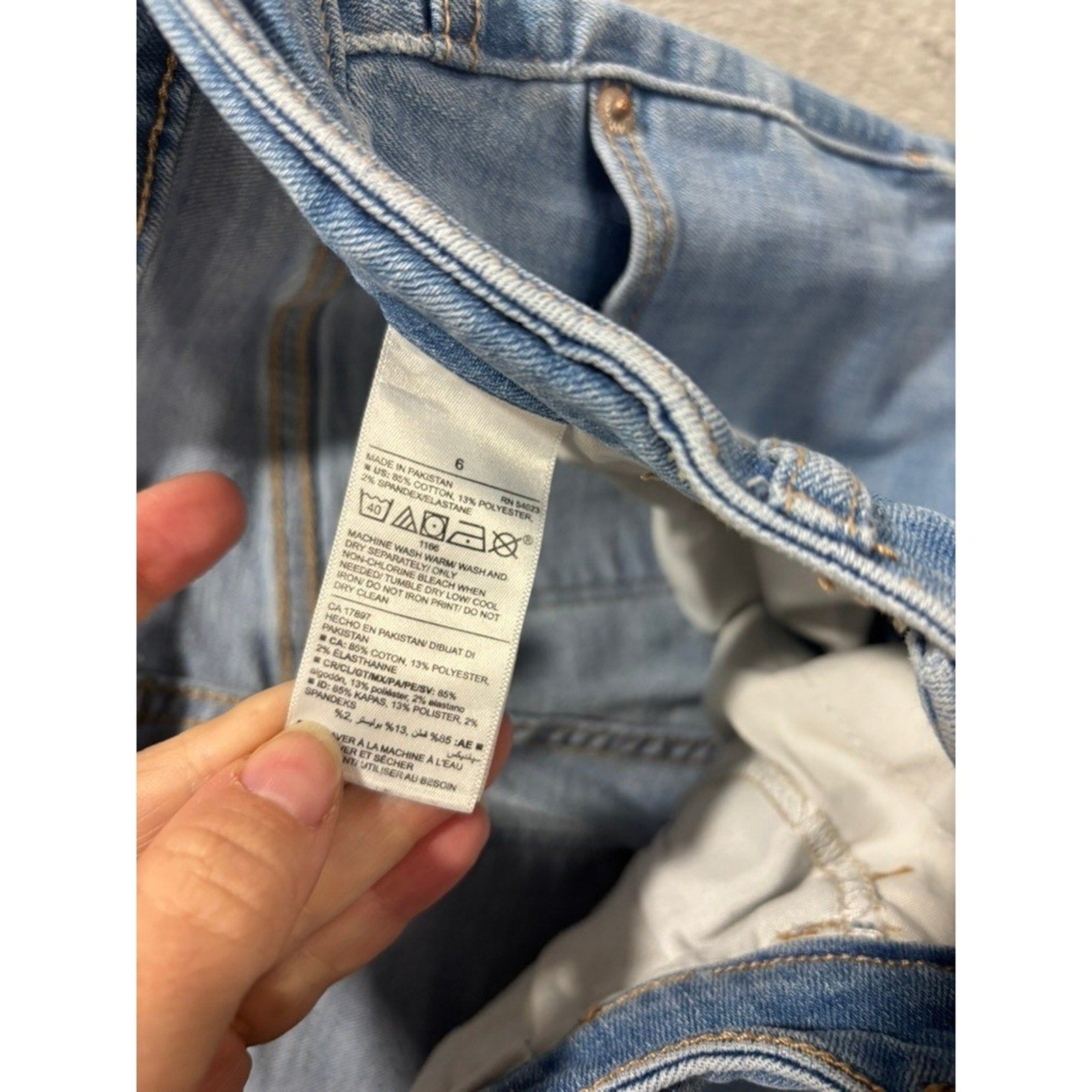 Old Navy Rockstar Super Skinny High Rise Blue Jeans Raw Hem Womens 6 Medium Wash
