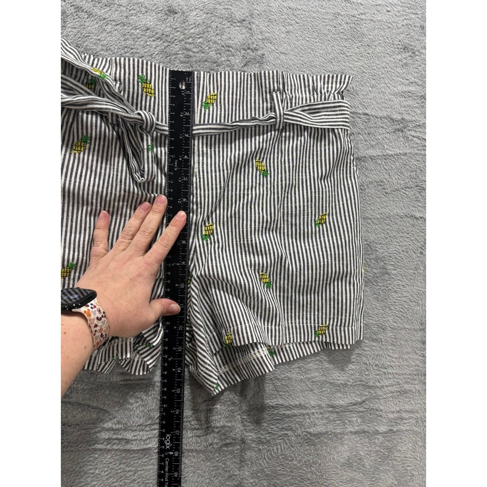 Potter's Pot Shorts Women M Stripe Pineapple Embroidered Tie Waist Summer
