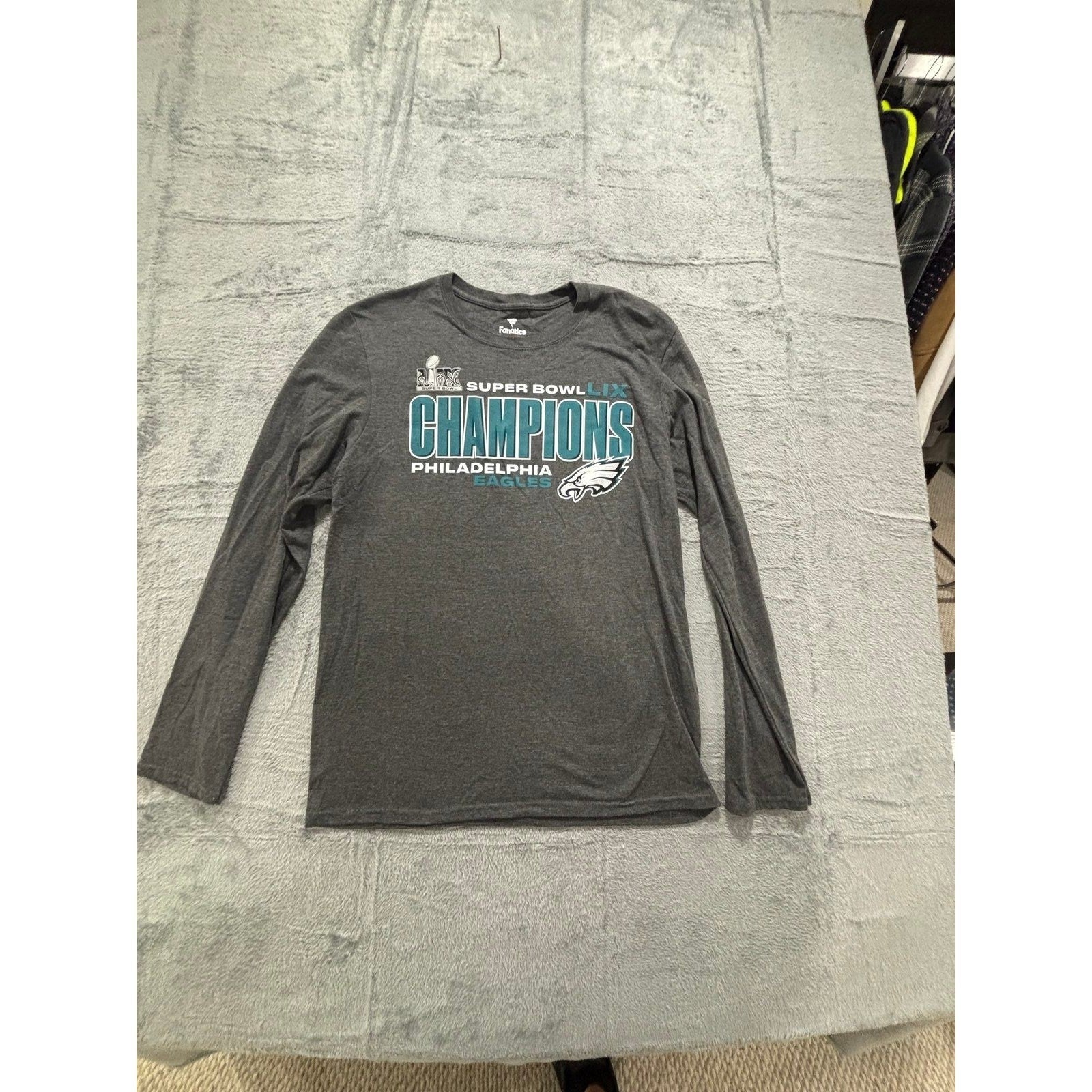 Fanatics M Gray Philadelphia Eagles Super Bowl LIX Champions Womens Shirt Casual