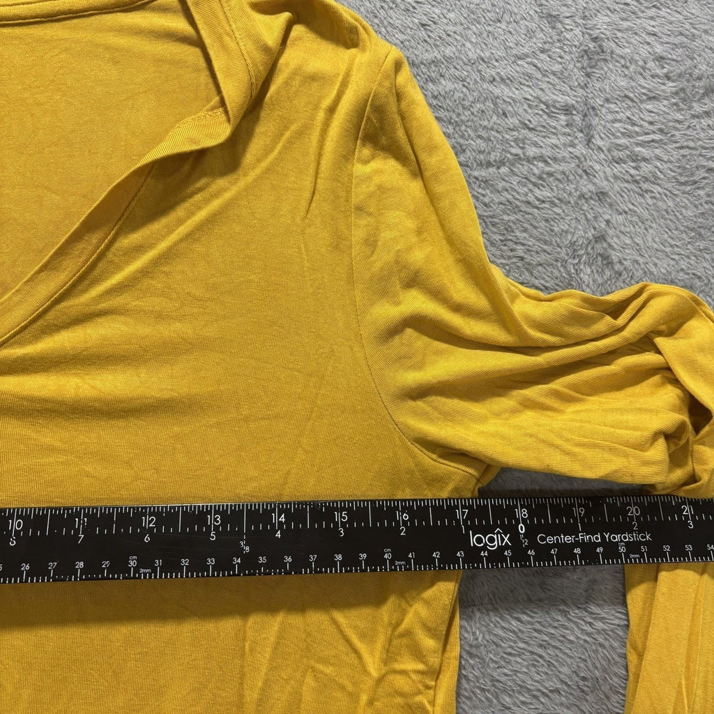 Old Navy Womens M Mustard & Striped Long Sleeve Tee 2pc Bundle Casual