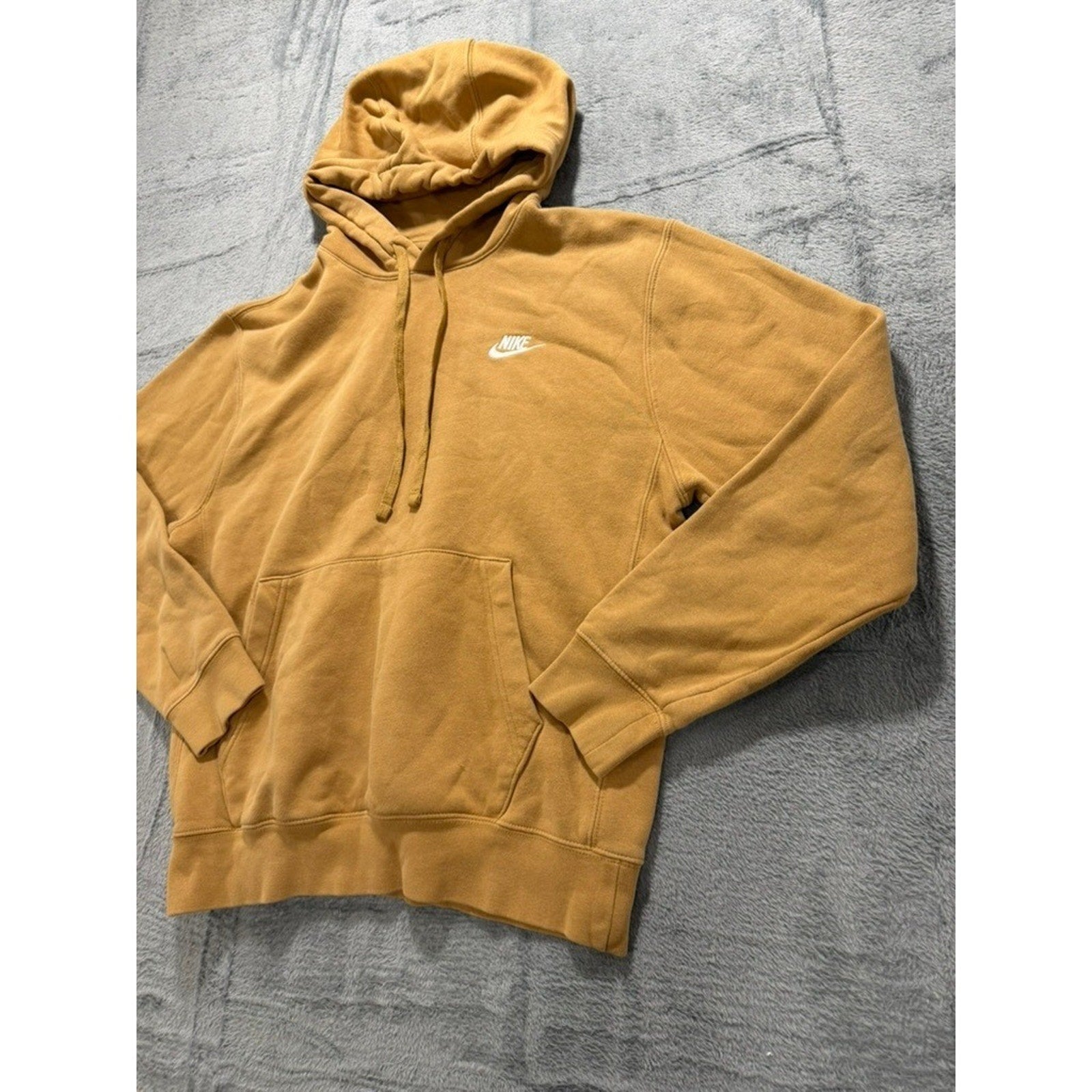 Nike Sportswear Club Fleece Hoodie Mens Small Mustard Yellow Streetwear Casual