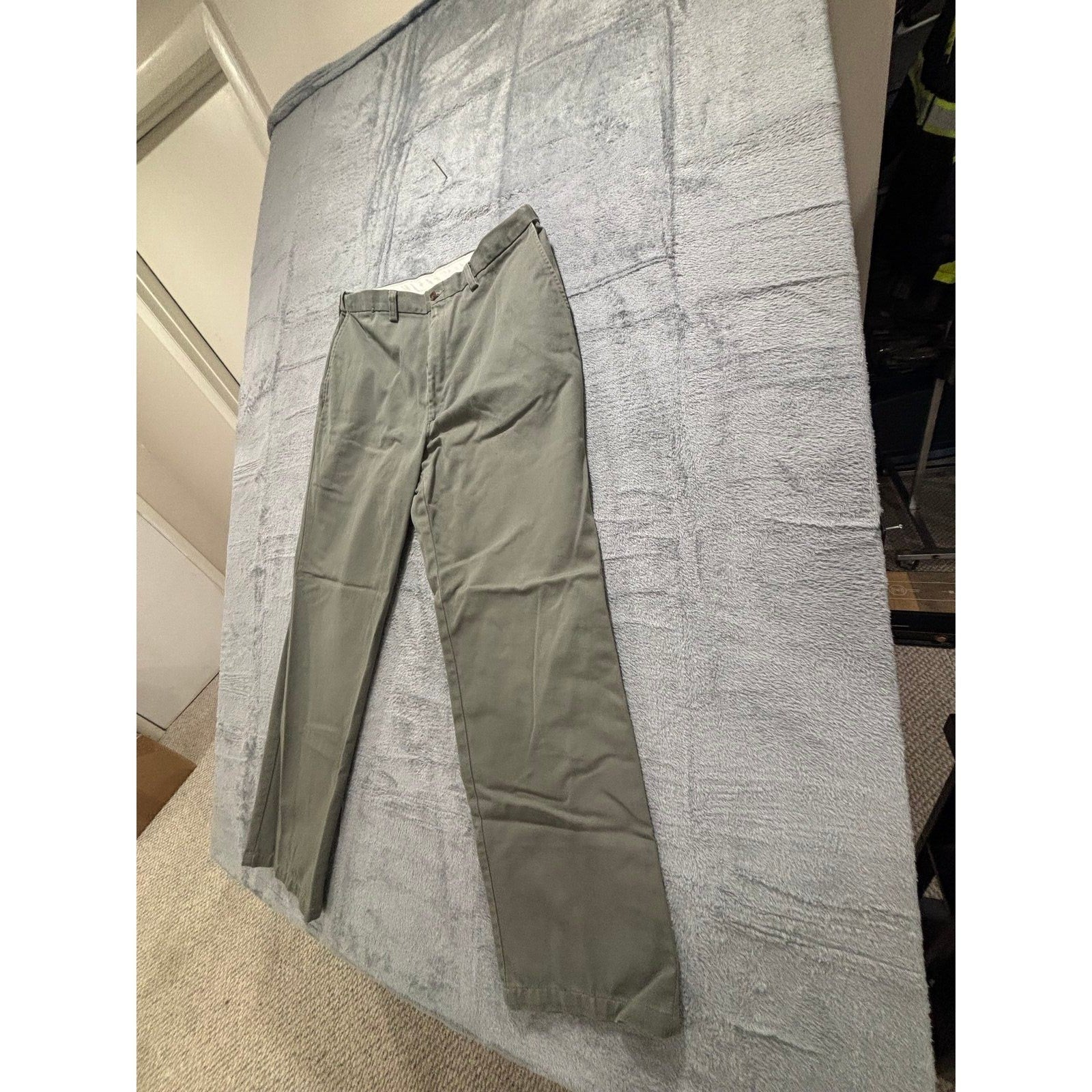 Haggar Black Label 36x32 Olive Green Chino Pants Mens Casual Preppy Vintage