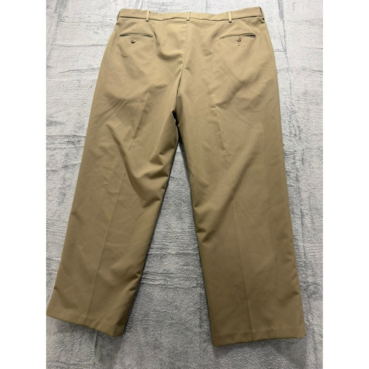 Haggar Dress Pants Mens 42x30 Khaki Classic Fit Flat Front Office Casual