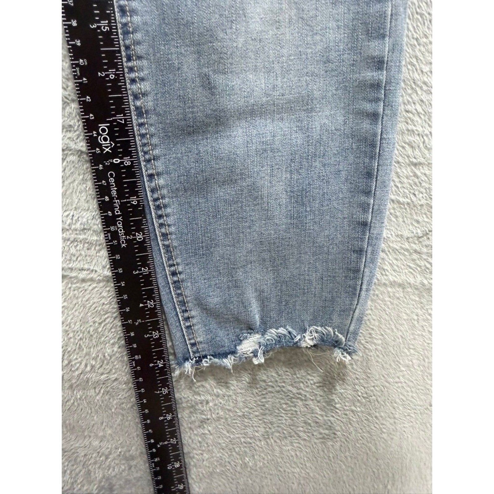 LC Lauren Conrad Skinny Ankle Jeans Light Wash Distressed Frayed Hem Size 12