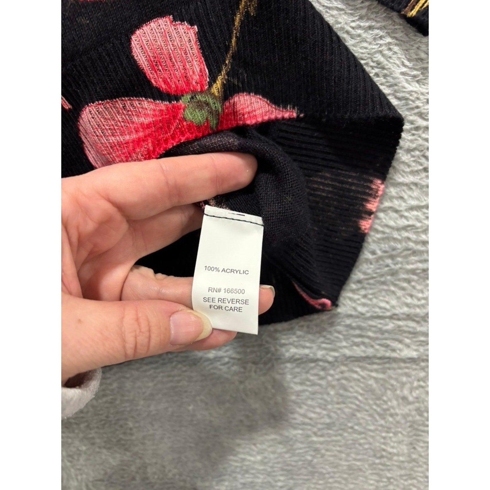 Emily Daniels Sweater Women PXL Black Pink Floral Knit 3/4 Sleeve Acrylic