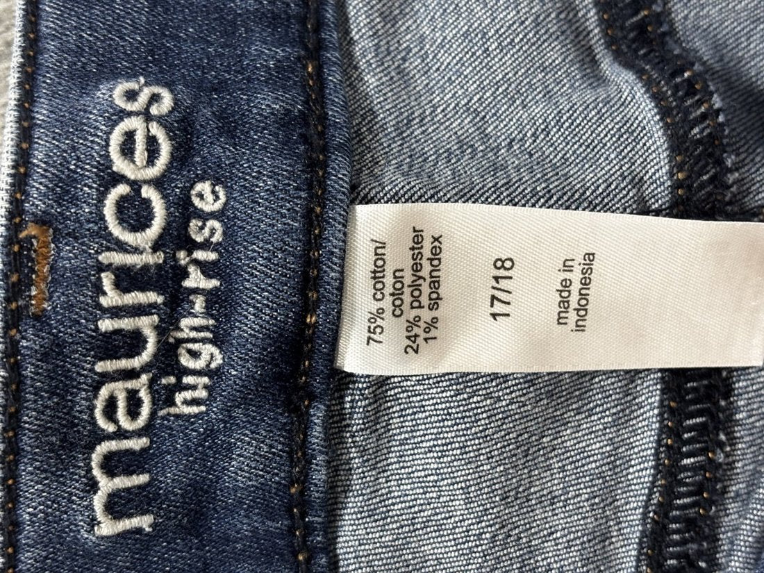 Maurices Women's Blue Floral Print Jeans Size 17/18, photo 9 of 12
