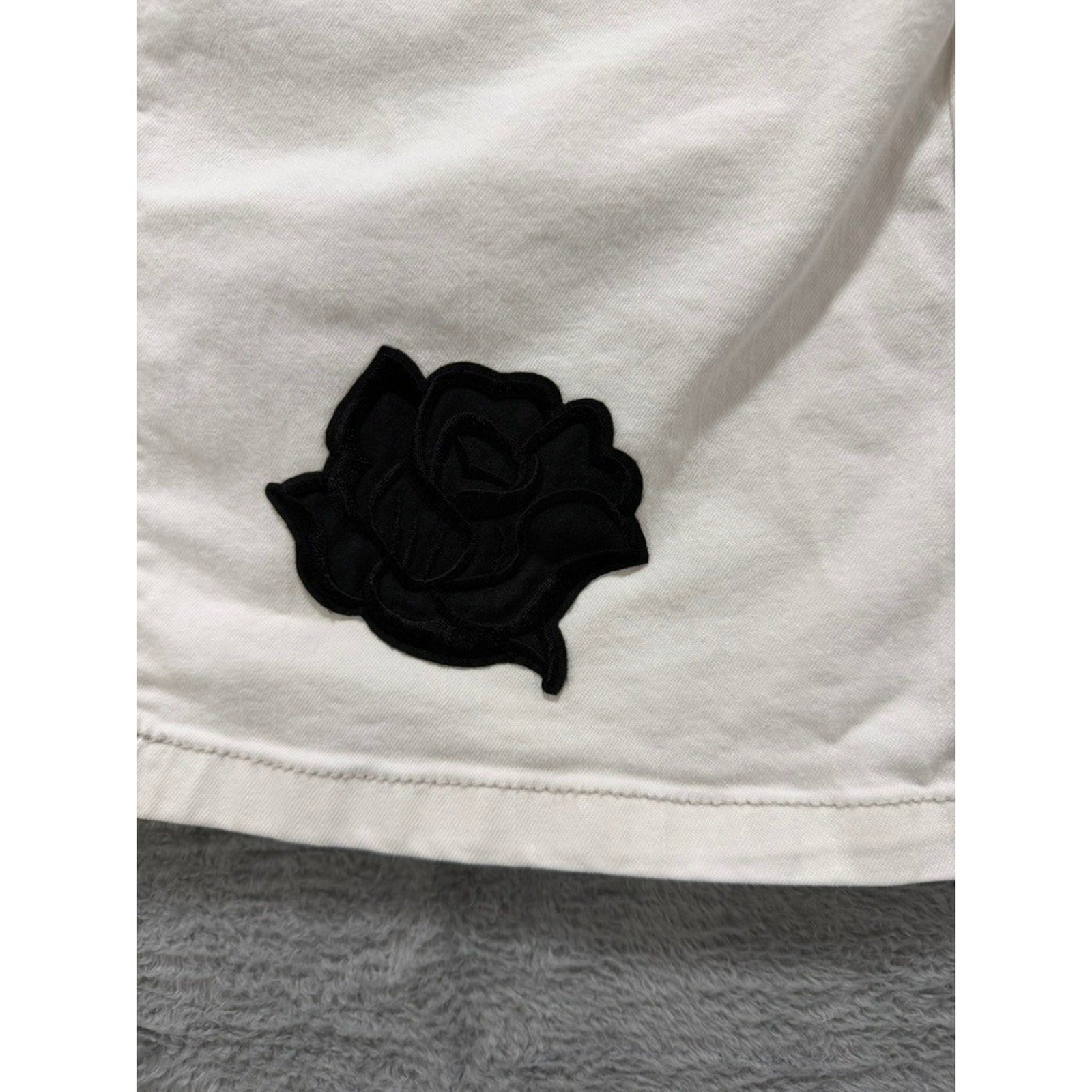 White House Black Market Denim Mini Skirt Women Size 2 White Floral Stretch