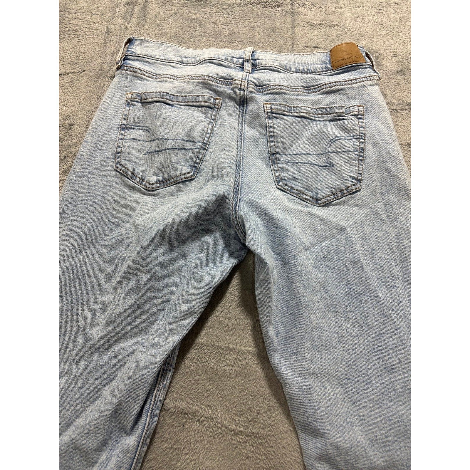 American Eagle 10 Womens Light Wash Distressed Jeans Denim Casual Boho Vintage