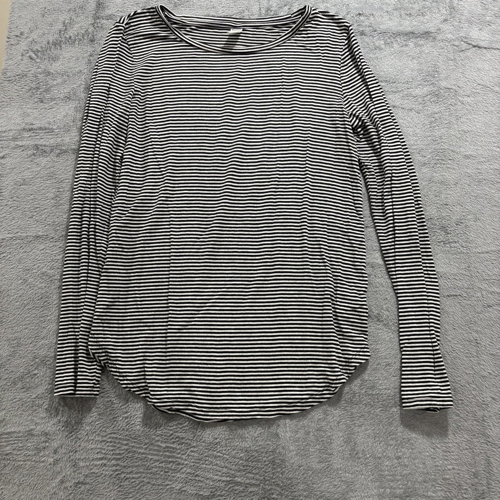 Old Navy Womens M Mustard & Striped Long Sleeve Tee 2pc Bundle Casual