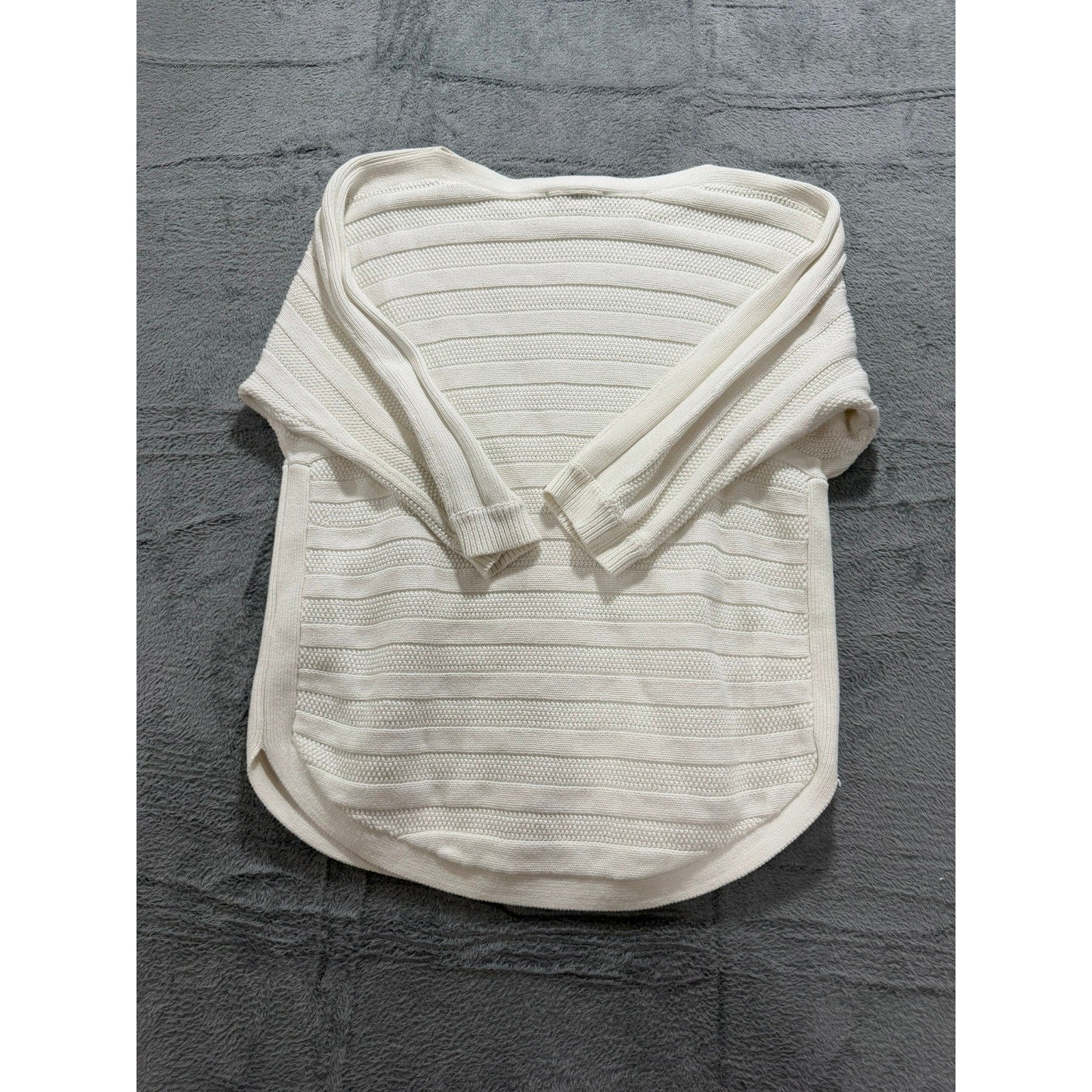 Cable Gauge Sweater Womens M Ivory Ribbed Knit Lightweight Curved Hem Casual