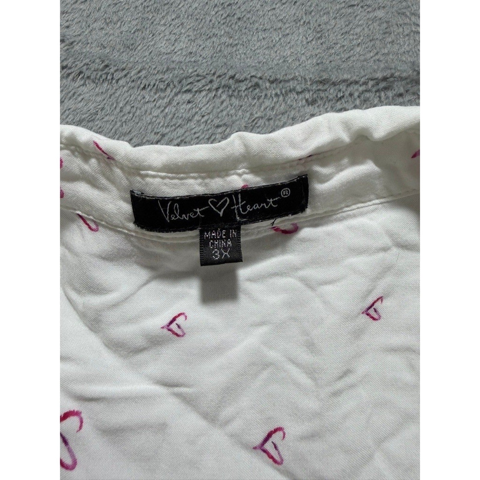 Velvet Heart Womens 3X White Pink Heart Print Roll Tab Sleeve Button Up Shirt