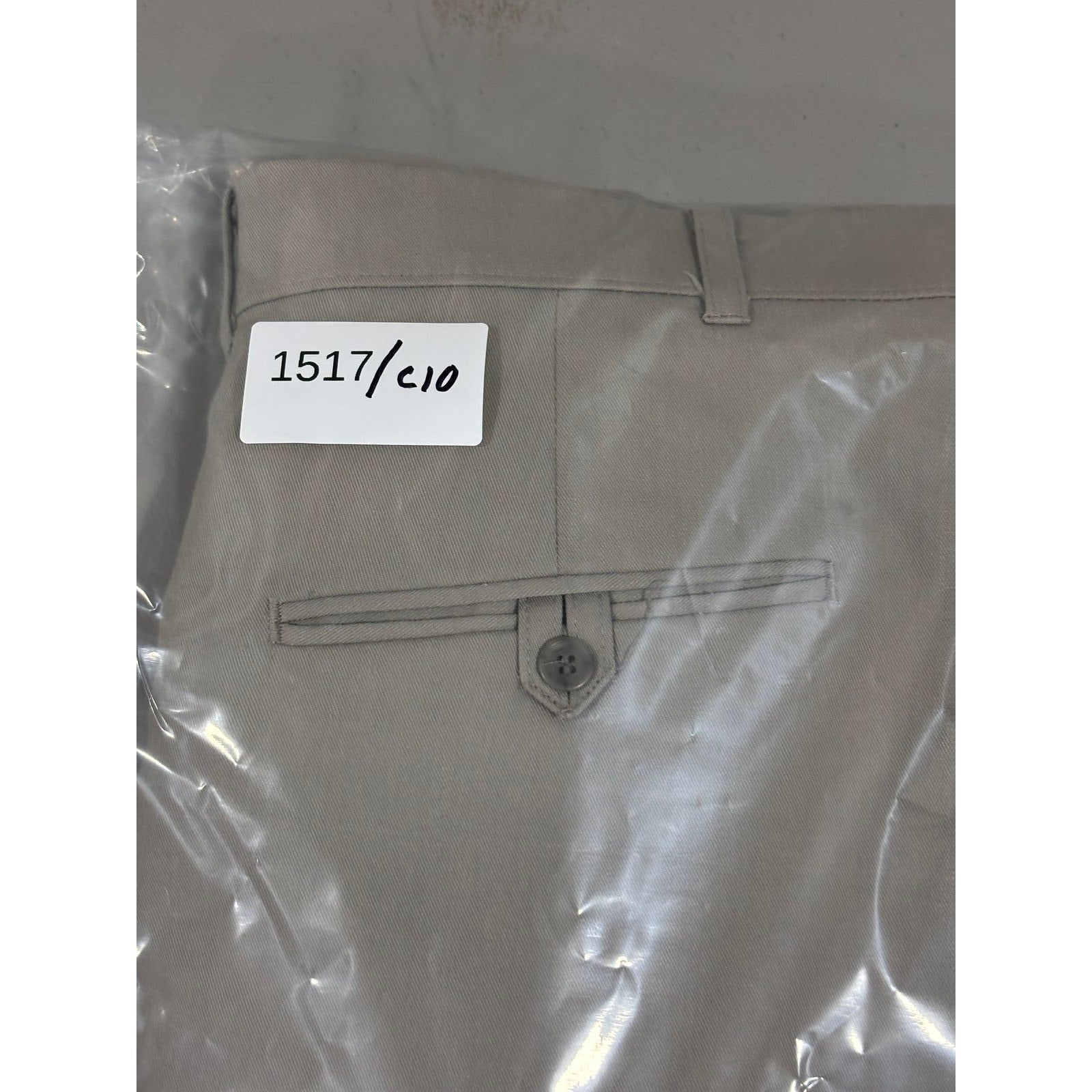 Haggar 38x30 Tan Pleated Dress Pants Mens Gentleman Fit Vintage Preppy Casual