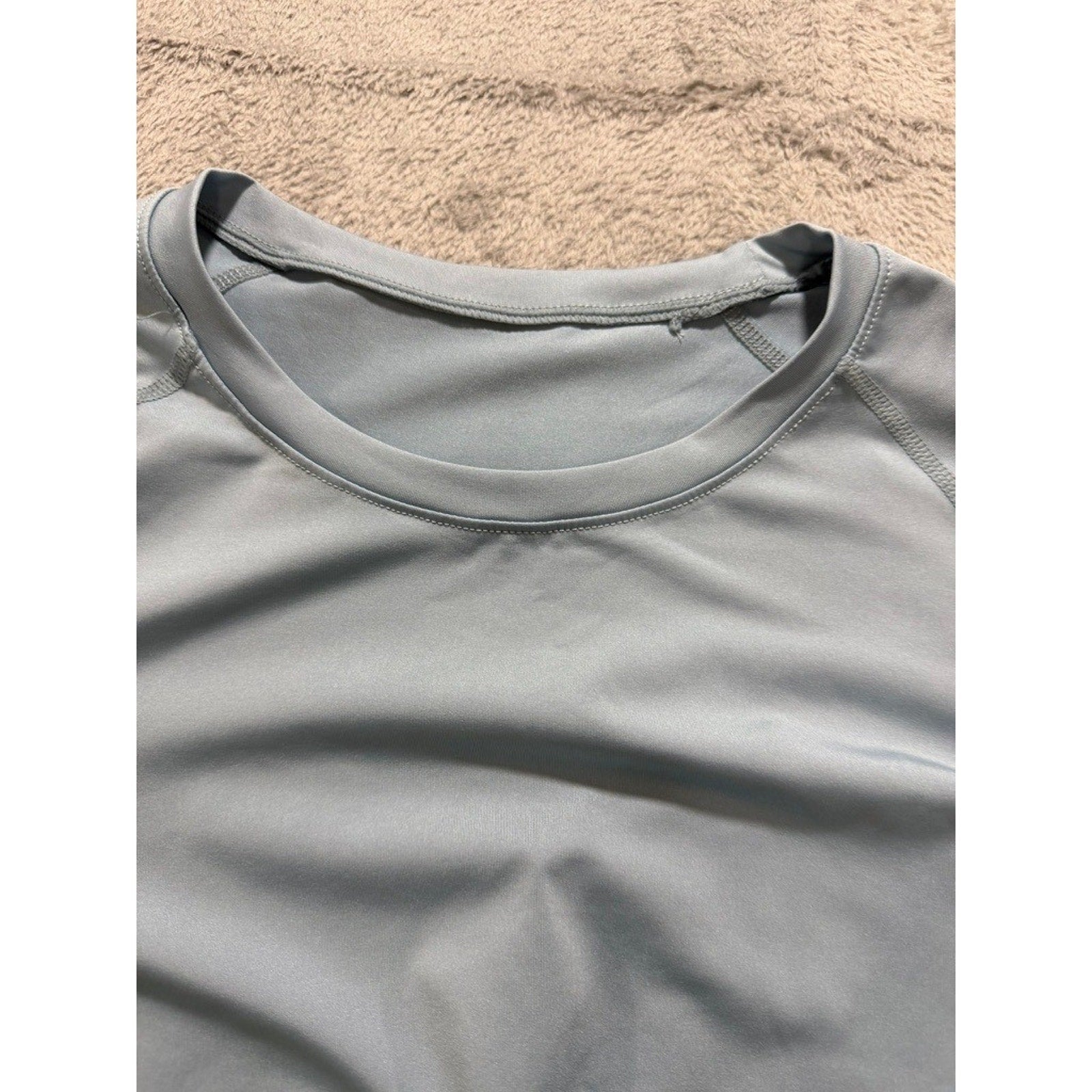 Old Navy Active Breathe On Top Womens XL Light Blue Long Sleeve Workout Shirt