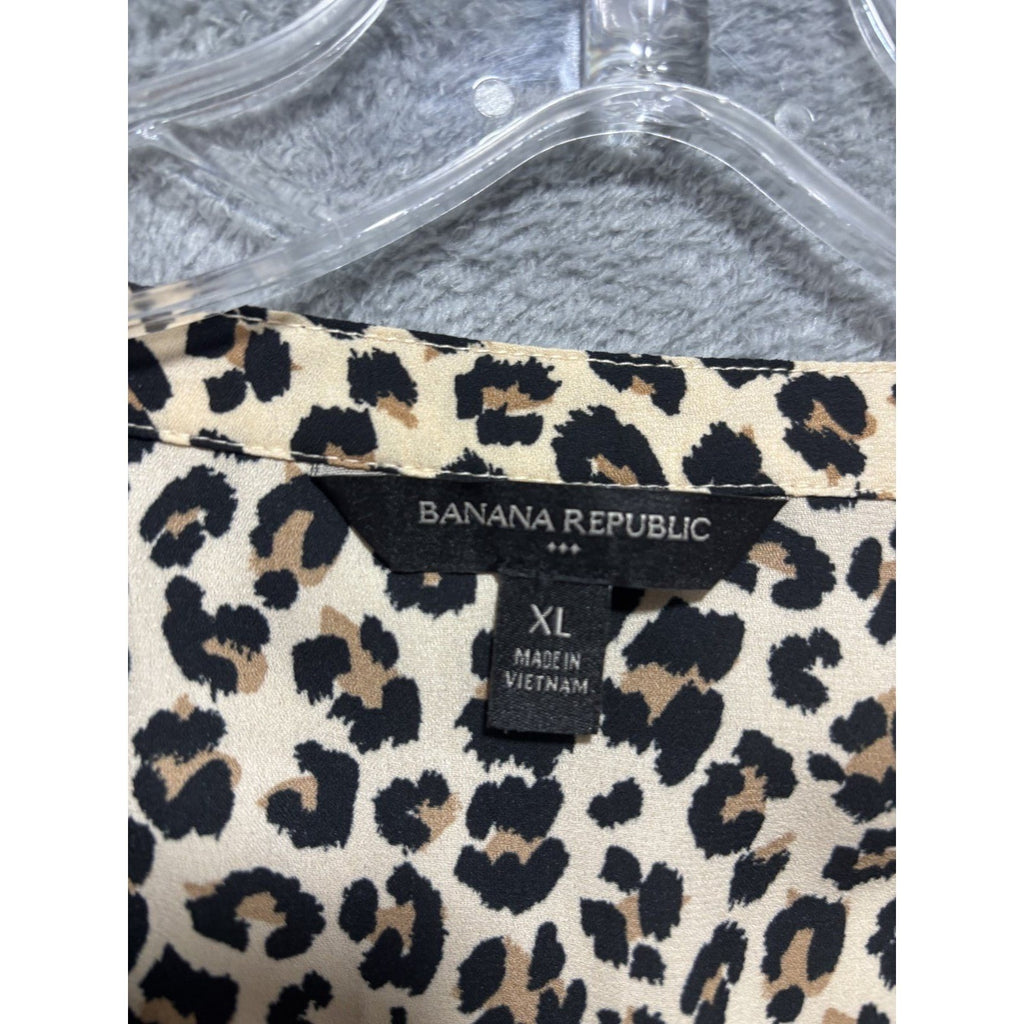 Banana Republic XL Tan Leopard Print Womens Blouse Short Sleeve Career Chic Fun