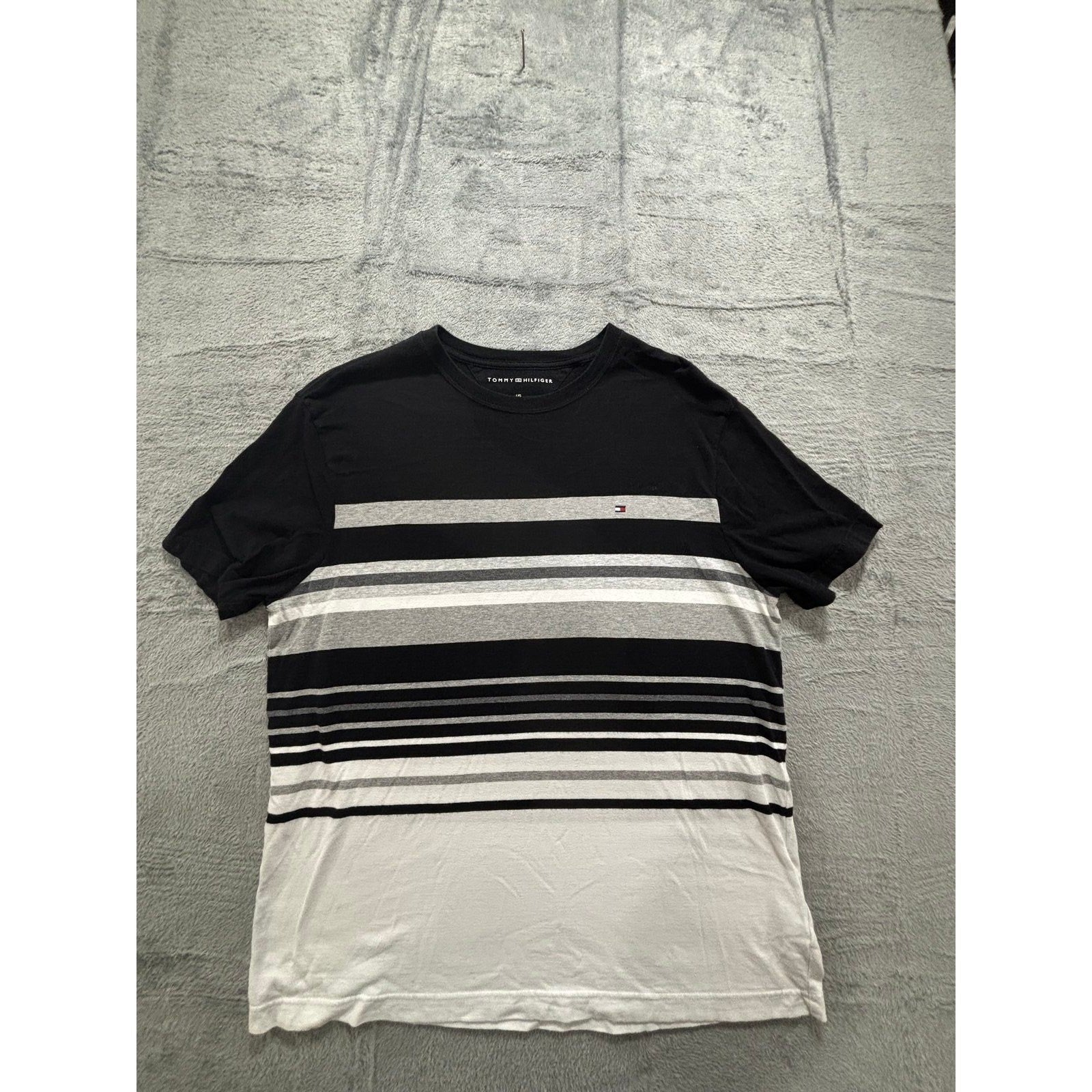 Tommy Hilfiger Womens L Black Striped Short Sleeve T-Shirt Casual Vintage