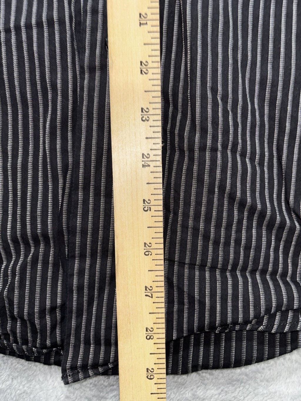 BCBG Attitude Mens L 16 1/2 34/35 Black Striped Long Sleeve Button Up Shirt