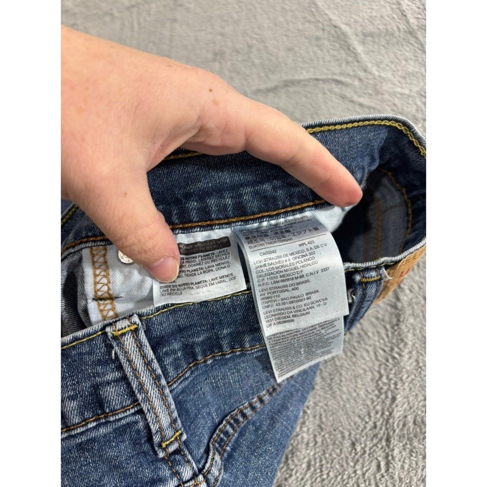 Levis 514 Jeans Men 38x30 Straight Medium Wash Denim Classic Casual Faded