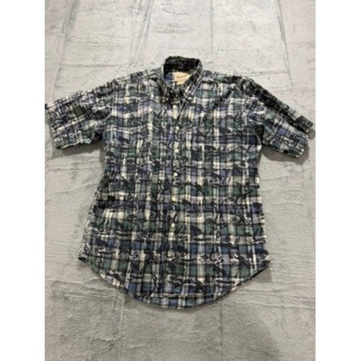 Woolrich Mens Large Blue Green Plaid Fishing Graphic Short Sleeve Button Shirt