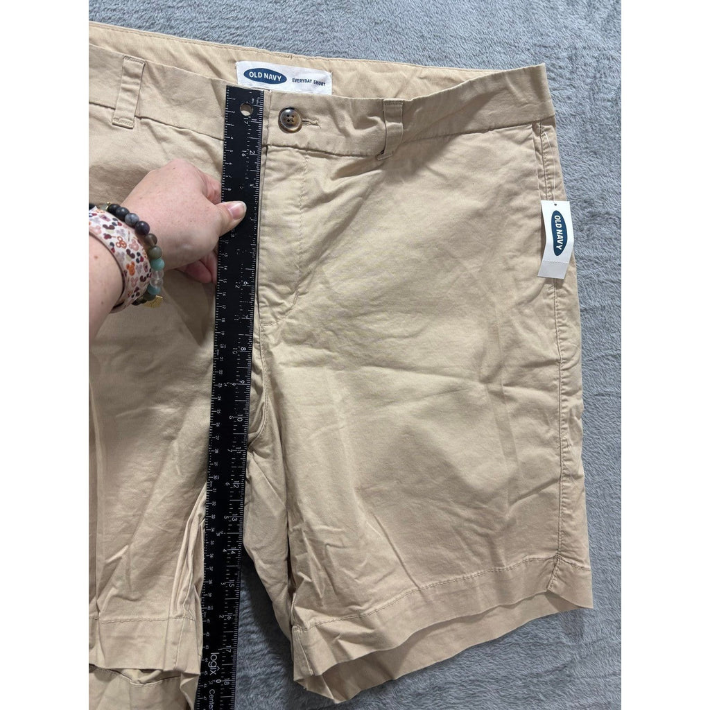 Old Navy Womens 16 Tan Everyday Short Chino Casual Coastal NEW
