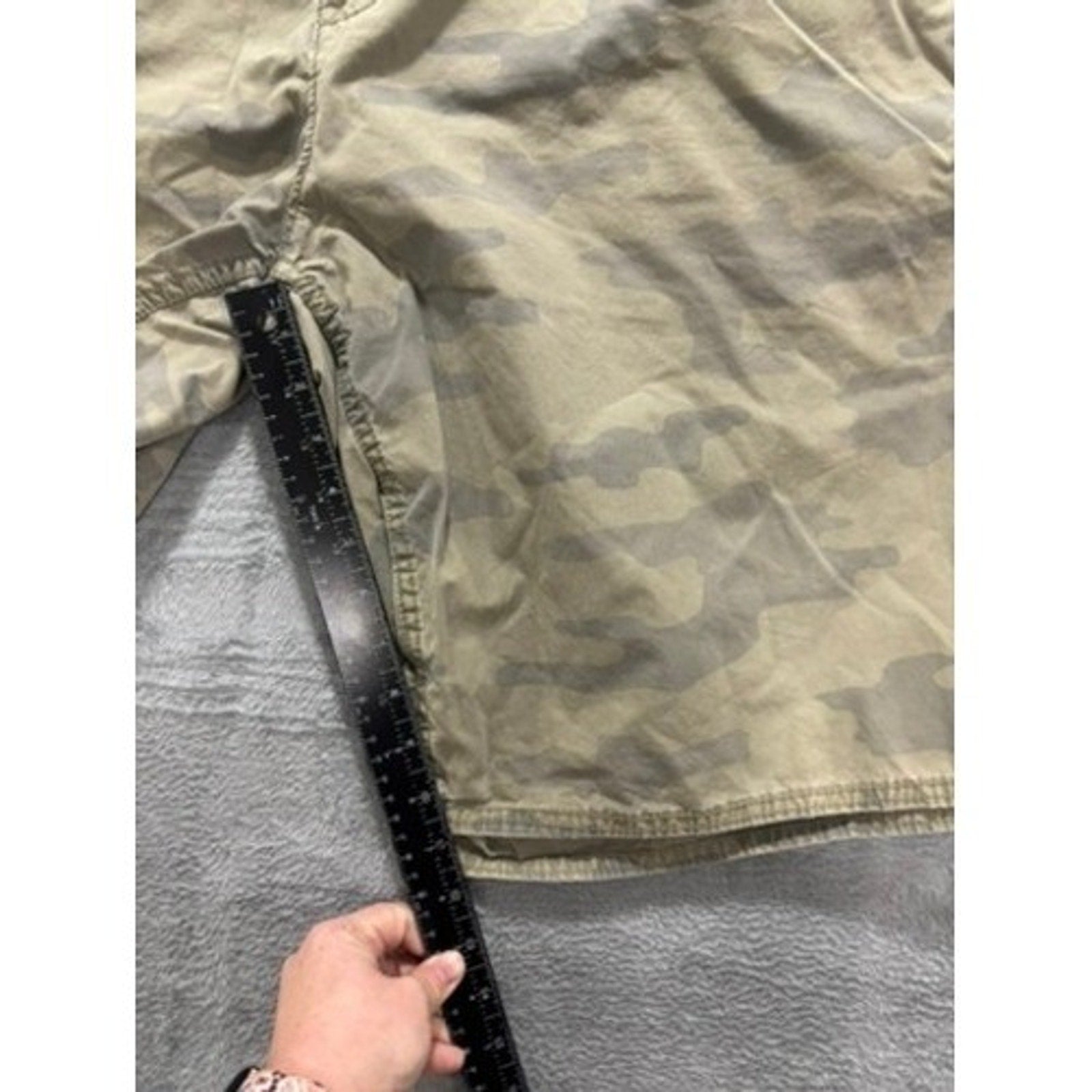 Old Navy Cargo Shorts Mens Size 44 Camo Military Utility Casual Streetwear