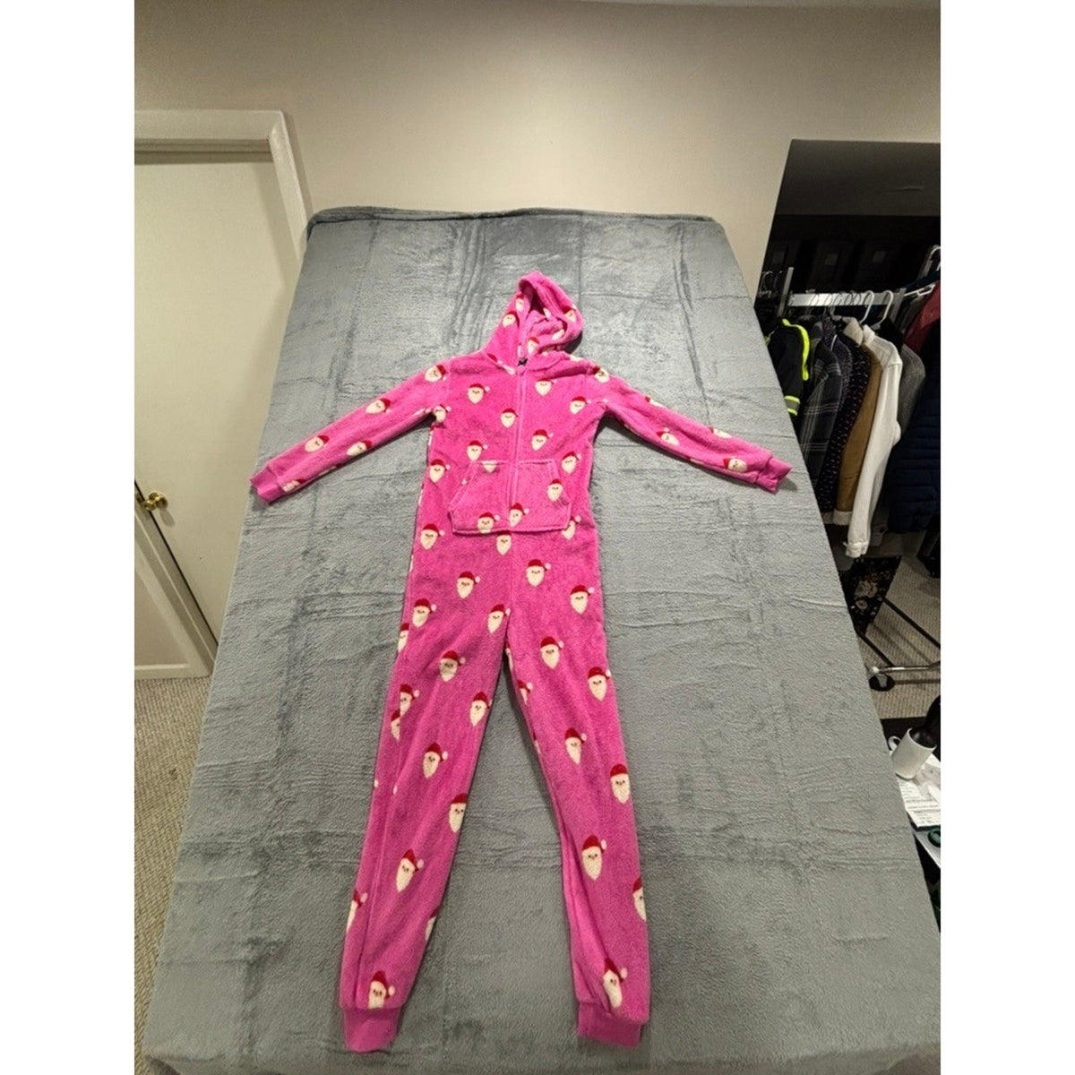 Forever 21 Kids Girls 9/10 Pink Santa Hooded One Piece Pajamas Christmas Cozy