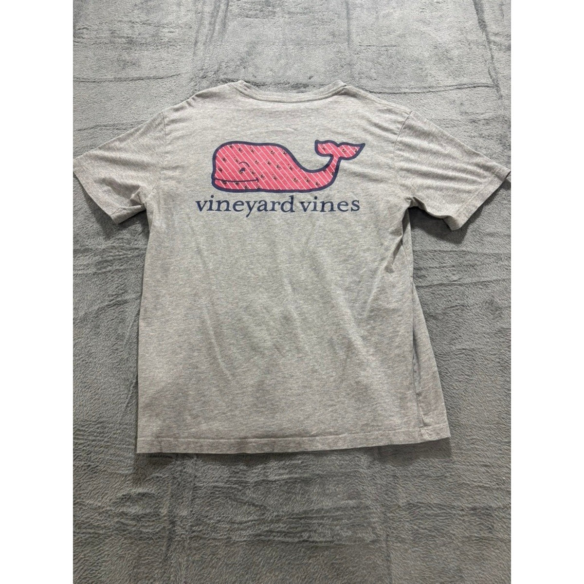 Vineyard Vines Mens XL Heather Gray Striped Whale Graphic Pocket Tee Preppy