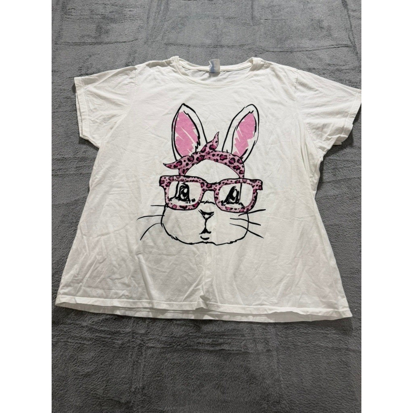 Port & Company White Bunny Leopard Glasses Graphic T-Shirt Womens 3XL Quirky