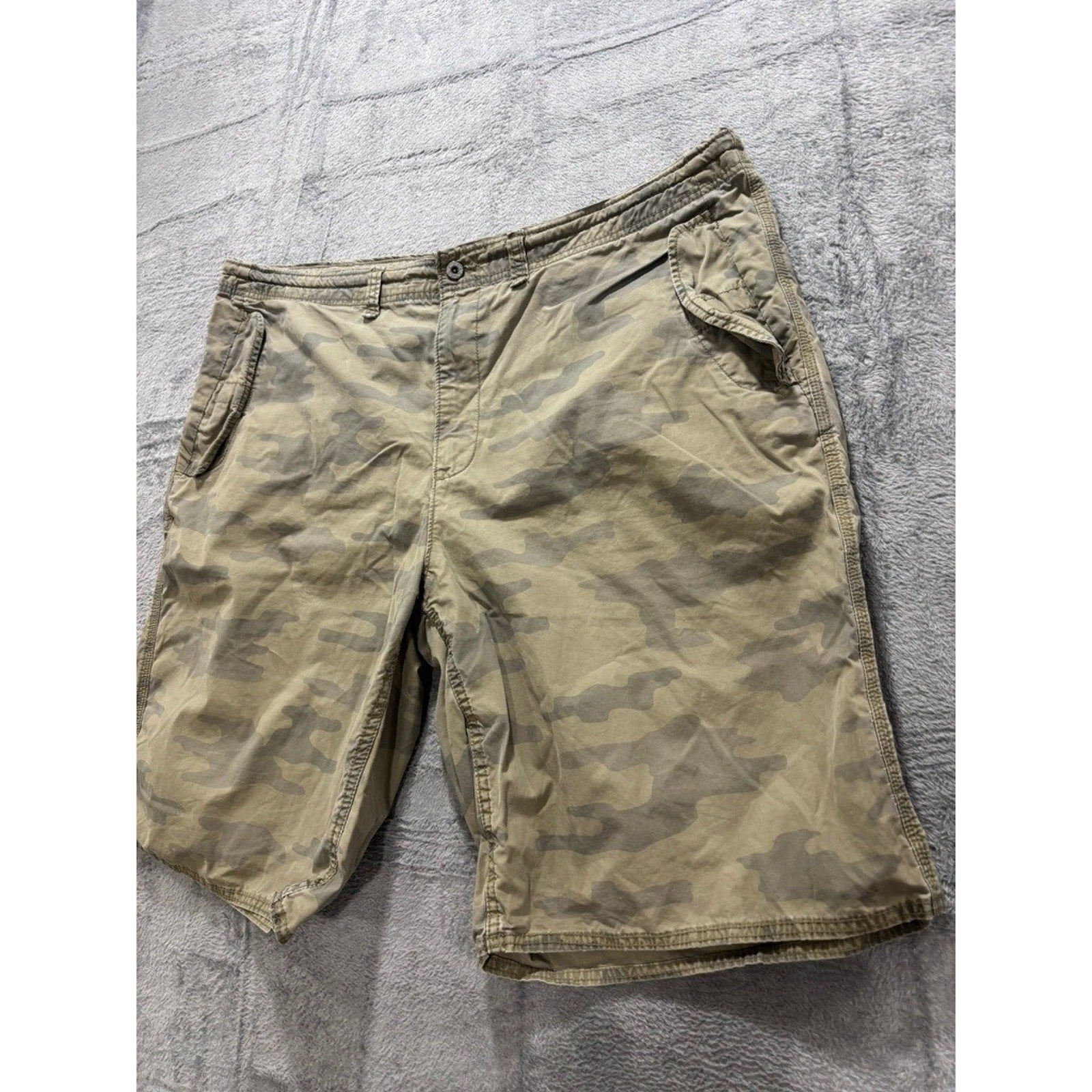 Old Navy Cargo Shorts Mens Size 44 Camo Military Utility Casual Streetwear