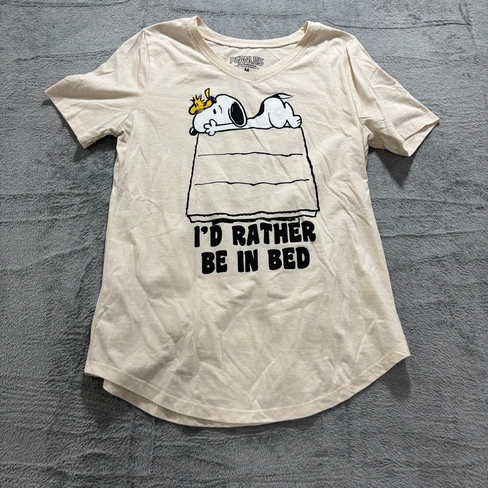 Peanuts M Cream Womens Snoopy I'd Rather Be In Bed Graphic T-Shirt Cozy Vintage
