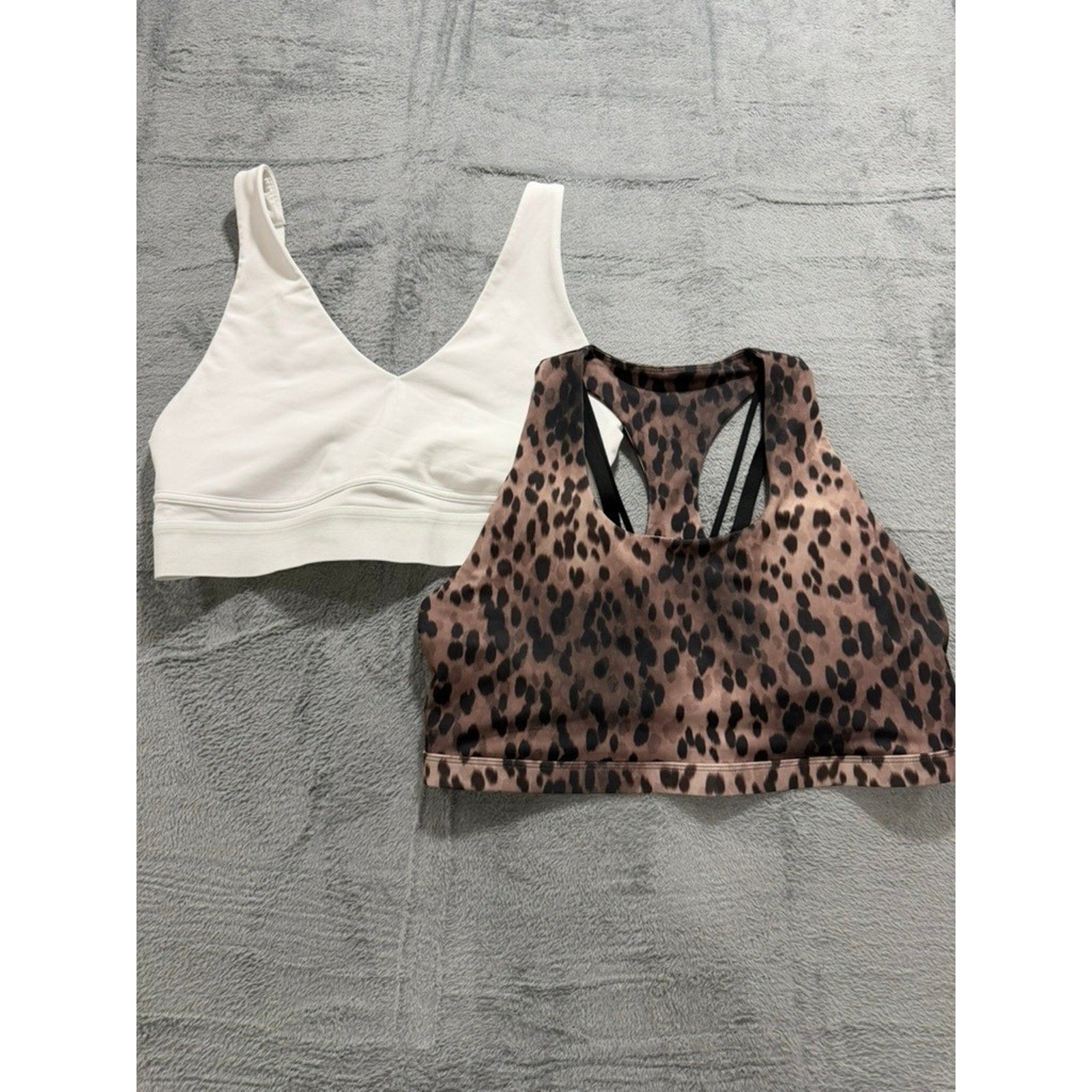Fabletics Sports Bra Bundle Womens XXL White Leopard Print Racerback Strappy 2pc