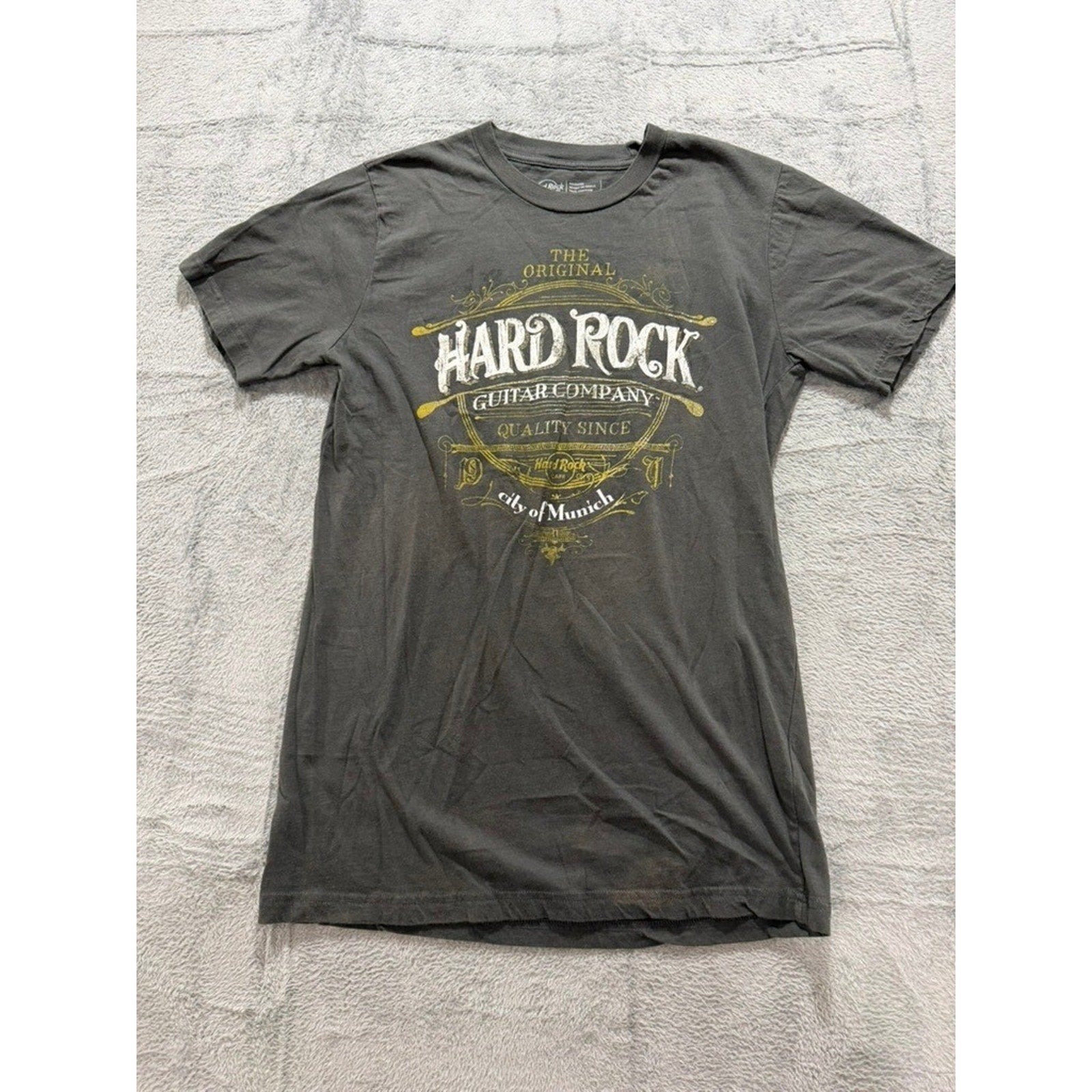 Hard Rock Cafe Munich Guitar Company Graphic T-Shirt Mens Medium Charcoal Grey