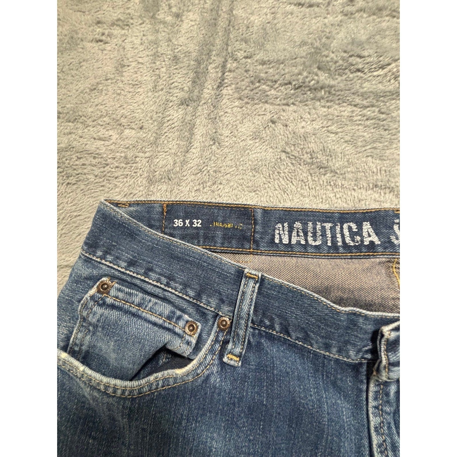 Nautica Jeans Co 36x32 Blue Straight Leg Denim Jeans Mens Casual Classic