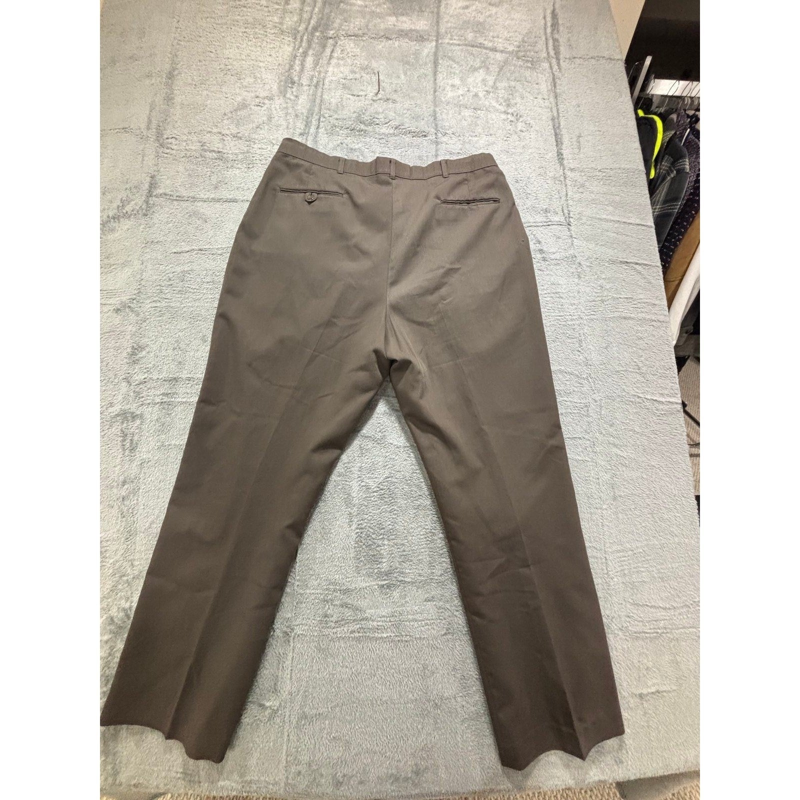 Haggar 38x31 Brown Pleated Dress Pants Gentlemans Fit Vintage Preppy Mens