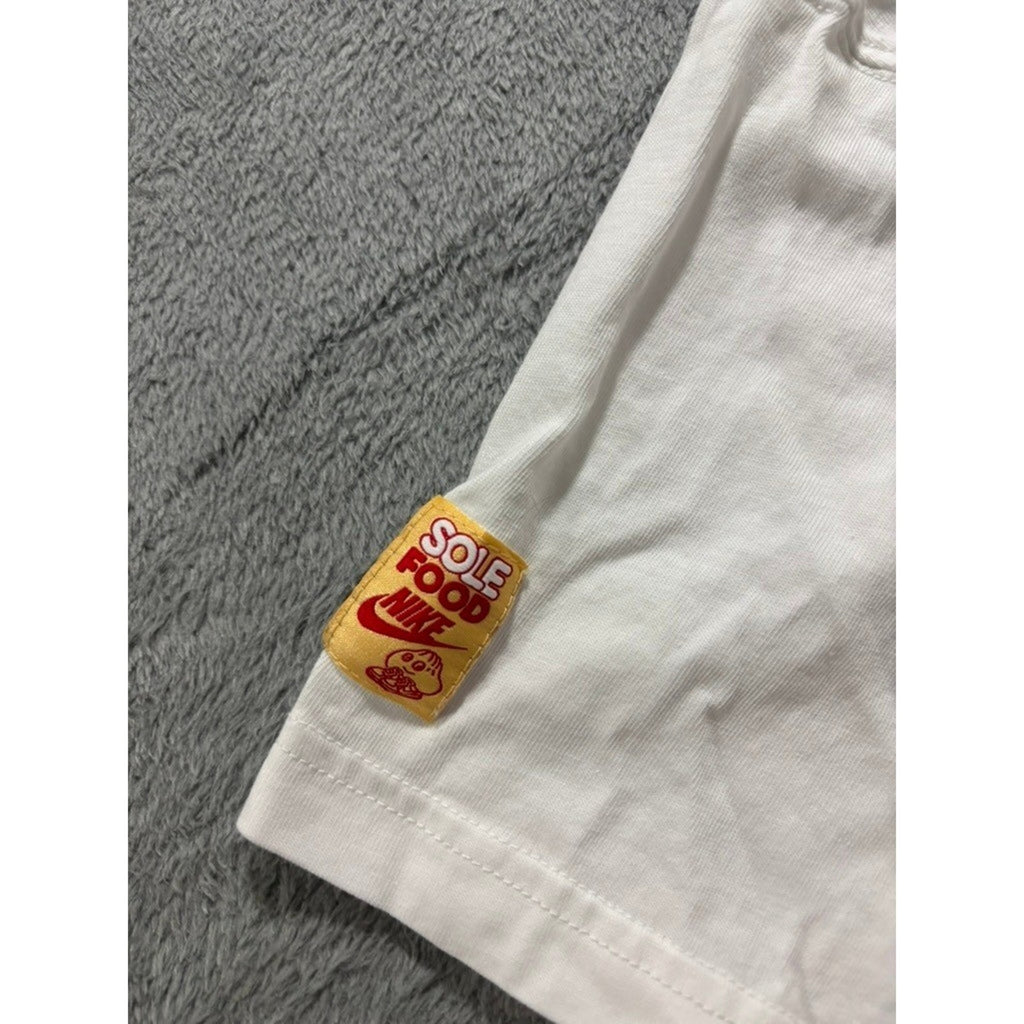 Nike S White Sole Food Served Fresh Dumpling Graphic T-Shirt Womens Vintage
