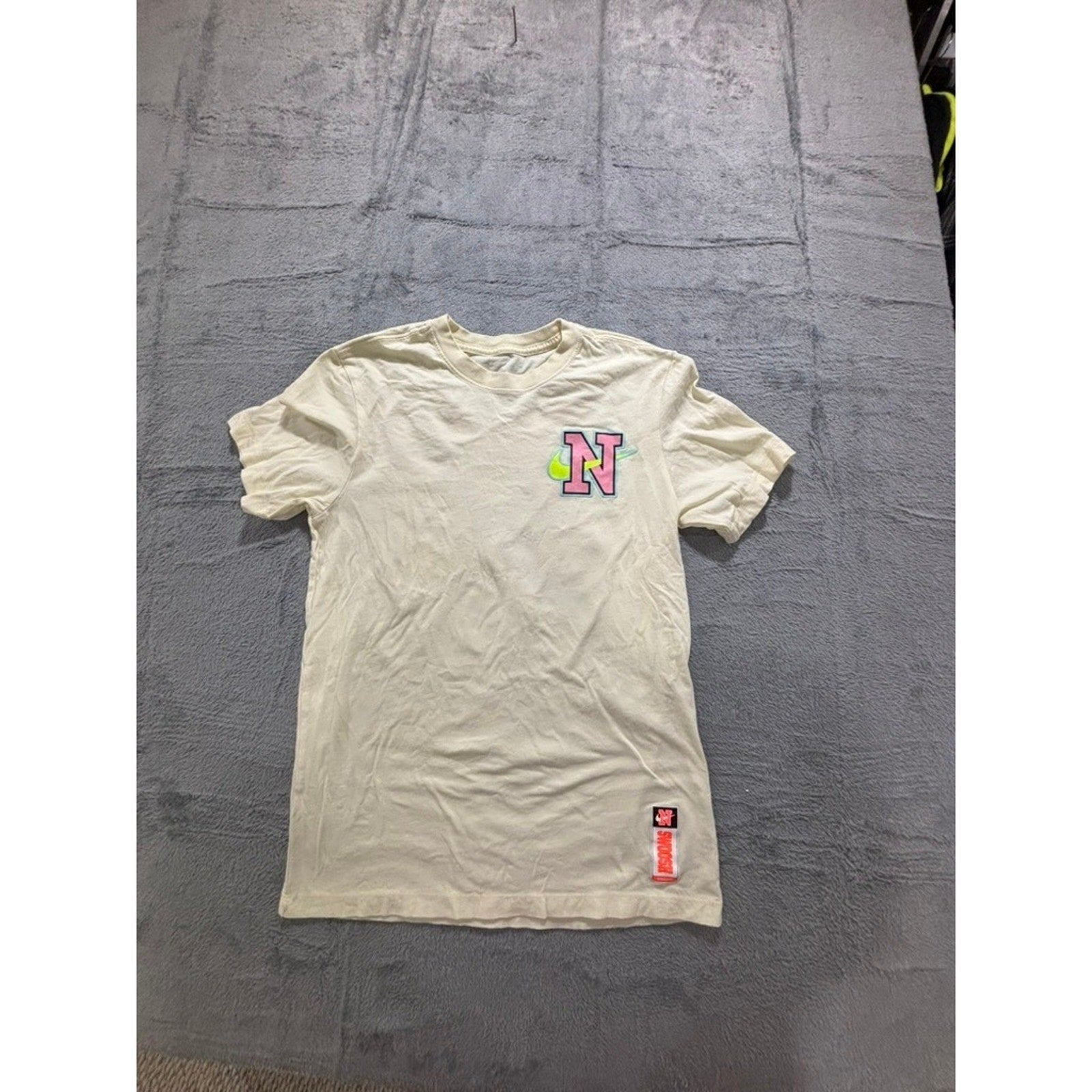 Nike S Cream Graphic T-Shirt Womens Athleisure Casual Short Sleeve Tee