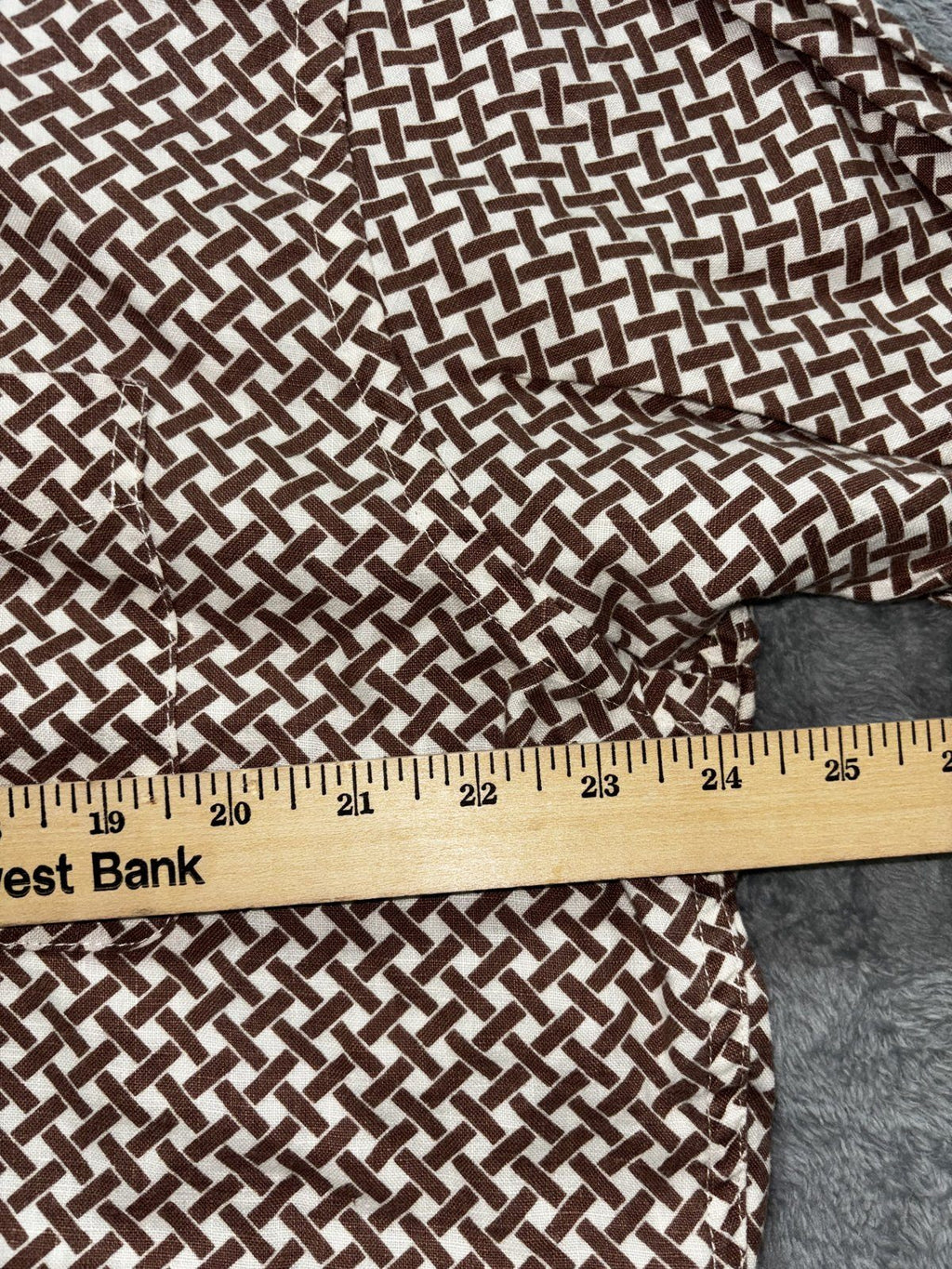 J. McLaughlin Men's Brown Cream Geometric Shirt L, photo 8 of 9