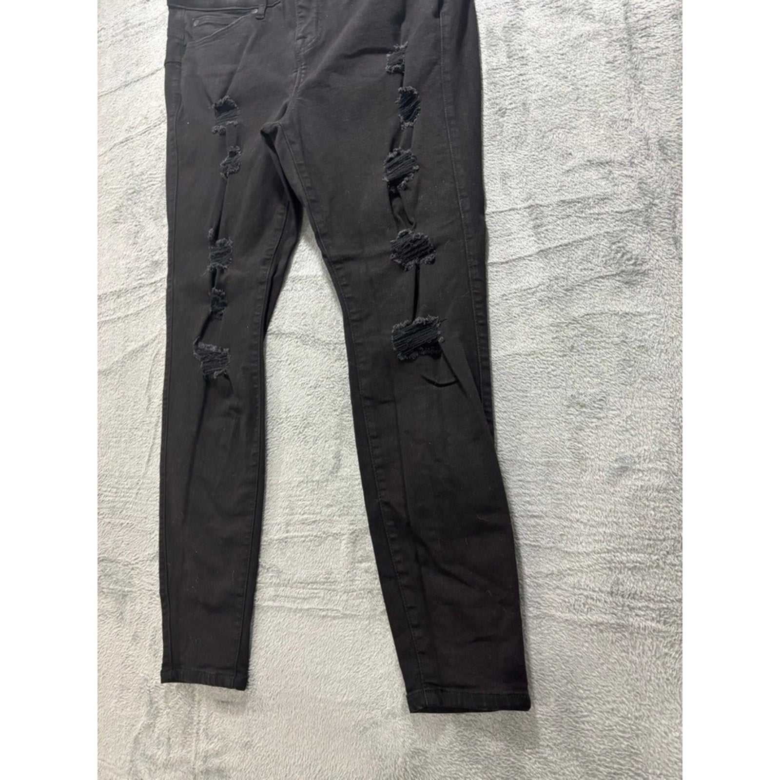 Torrid Bombshell Skinny Black Distressed Ripped Jeans Plus Size 18R High Rise