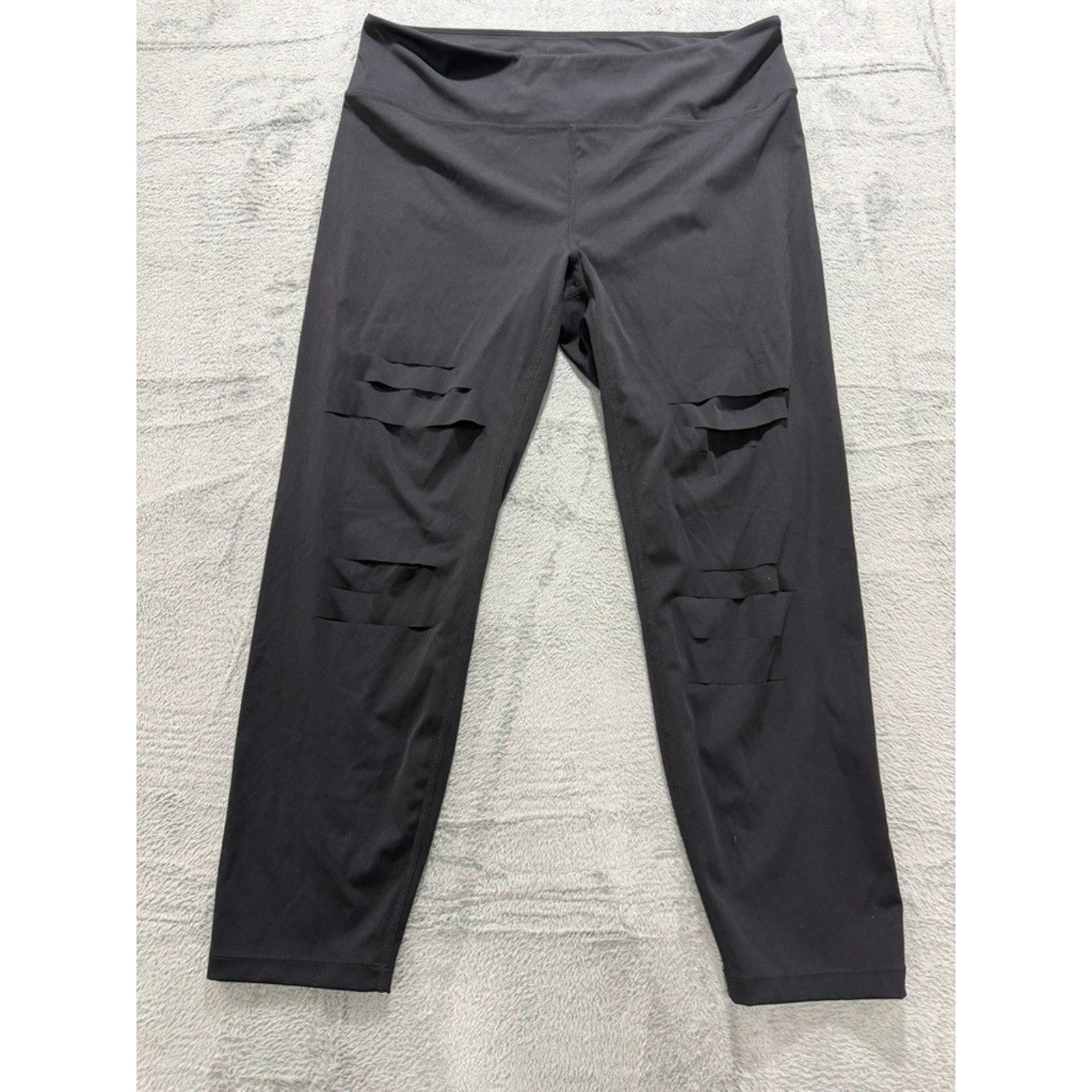 Zyia Active Black Laser Cut Distressed Cropped Leggings Plus 16-18 High Rise