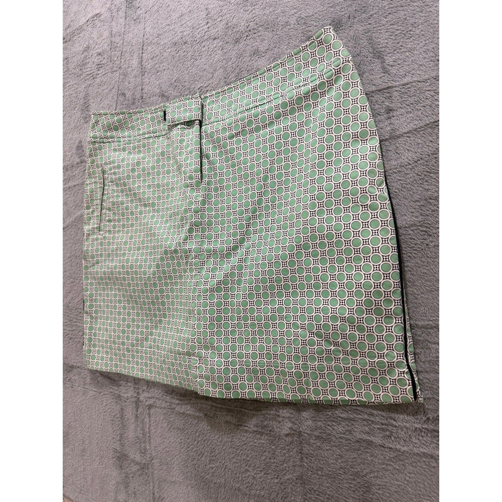 Bette & Court Womens Green Geometric Print Golf Skort Size 12 Active Mini Skirt