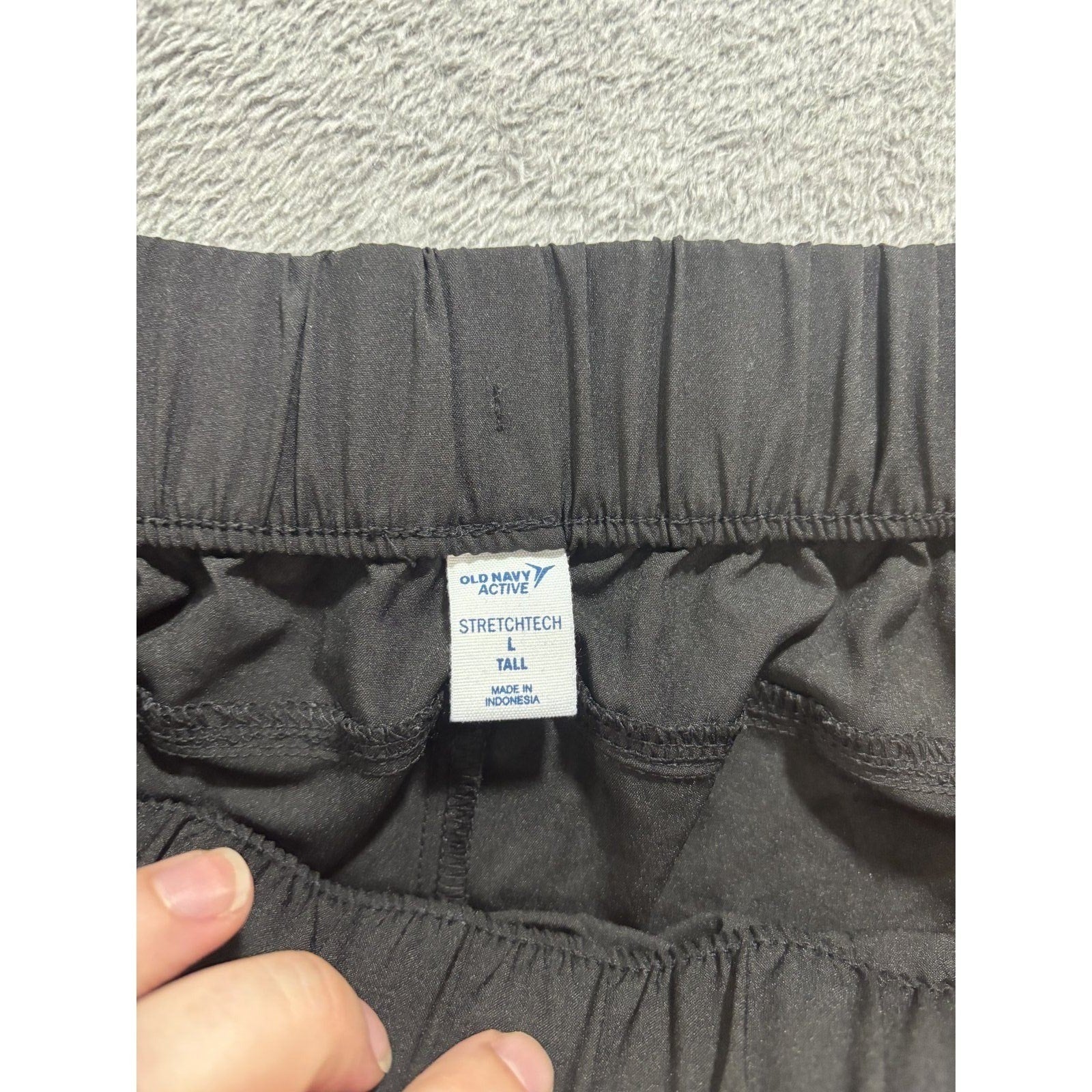 Old Navy Active Womens L Tall Black StretchTech Cargo Jogger Pants Hike Travel