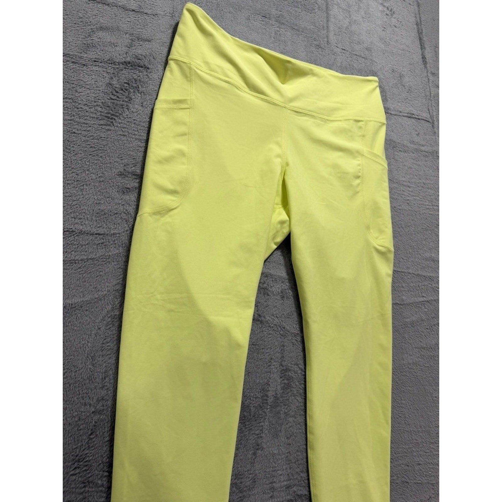 Old Navy Active Powersoft Go-Dry High Rise Leggings XL Neon Yellow Workout