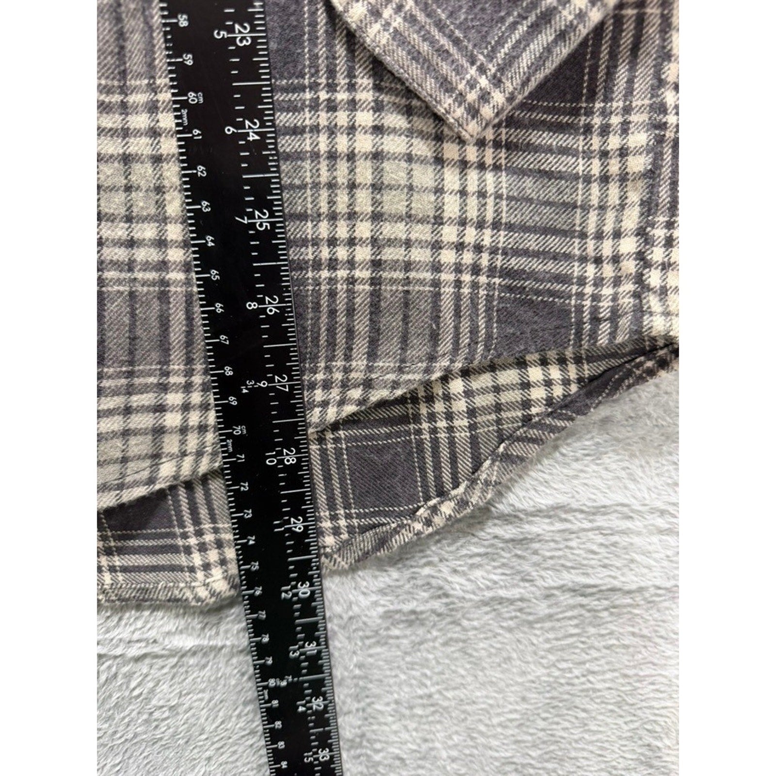 Woolrich Mens Grey Plaid Flannel Button Down Shirt Medium Long Sleeve Cotton