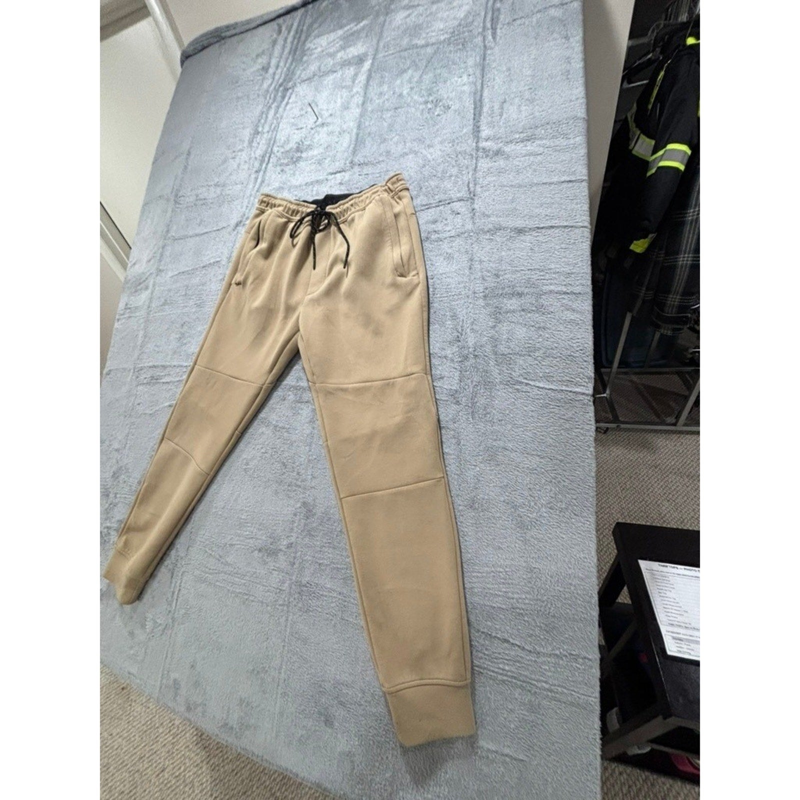 American Eagle M Tan Jogger Pants Athleisure Casual Mens