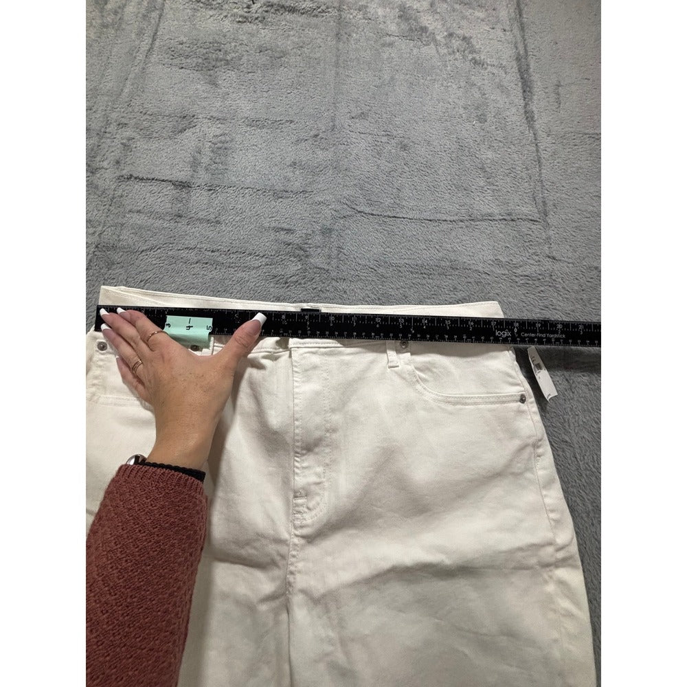 GAP 33R Womens White Denim High Rise Shorts 7 IN HR SHORT Boho Casual