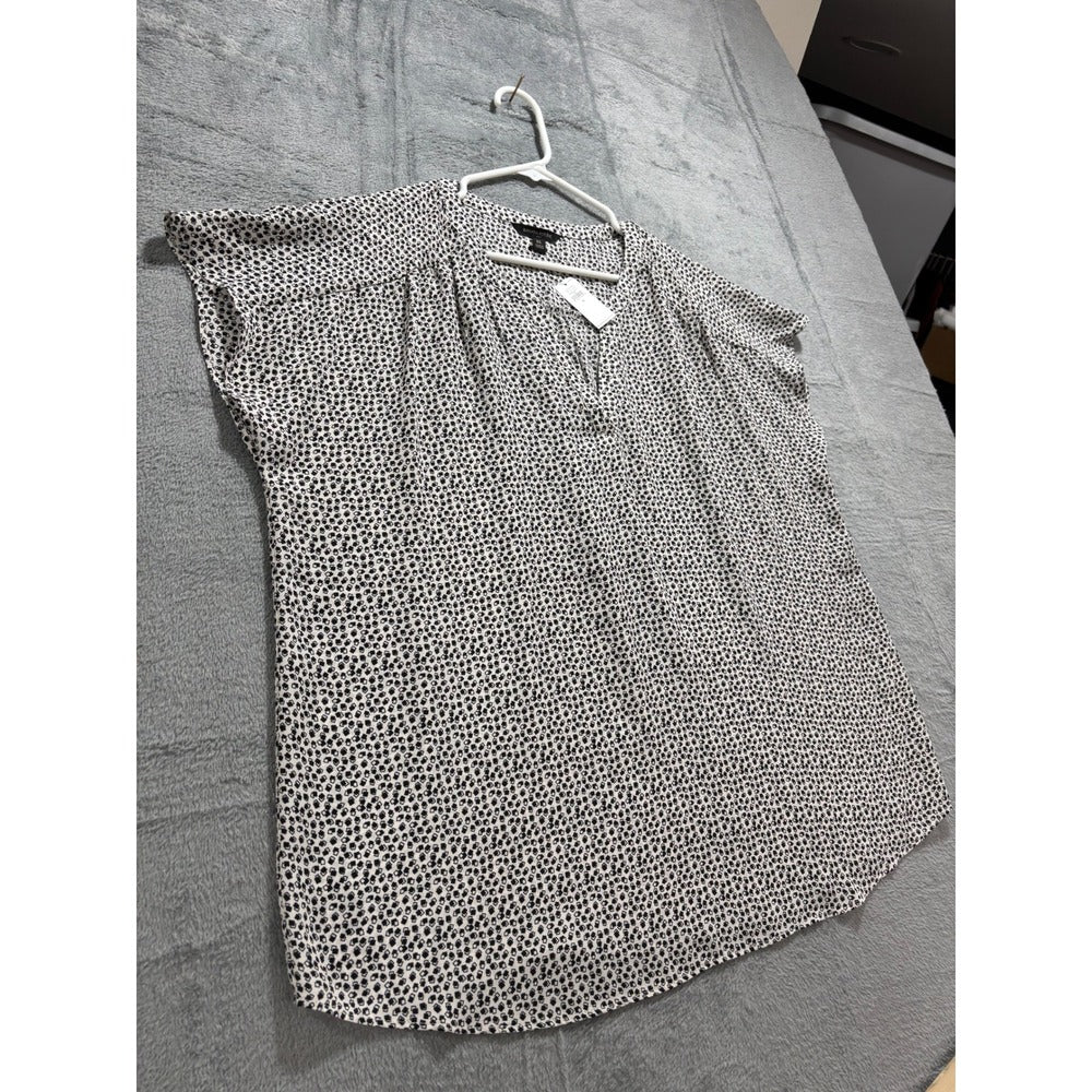 Banana Republic XL Womens White Black Geometric Blouse Casual Preppy NWT